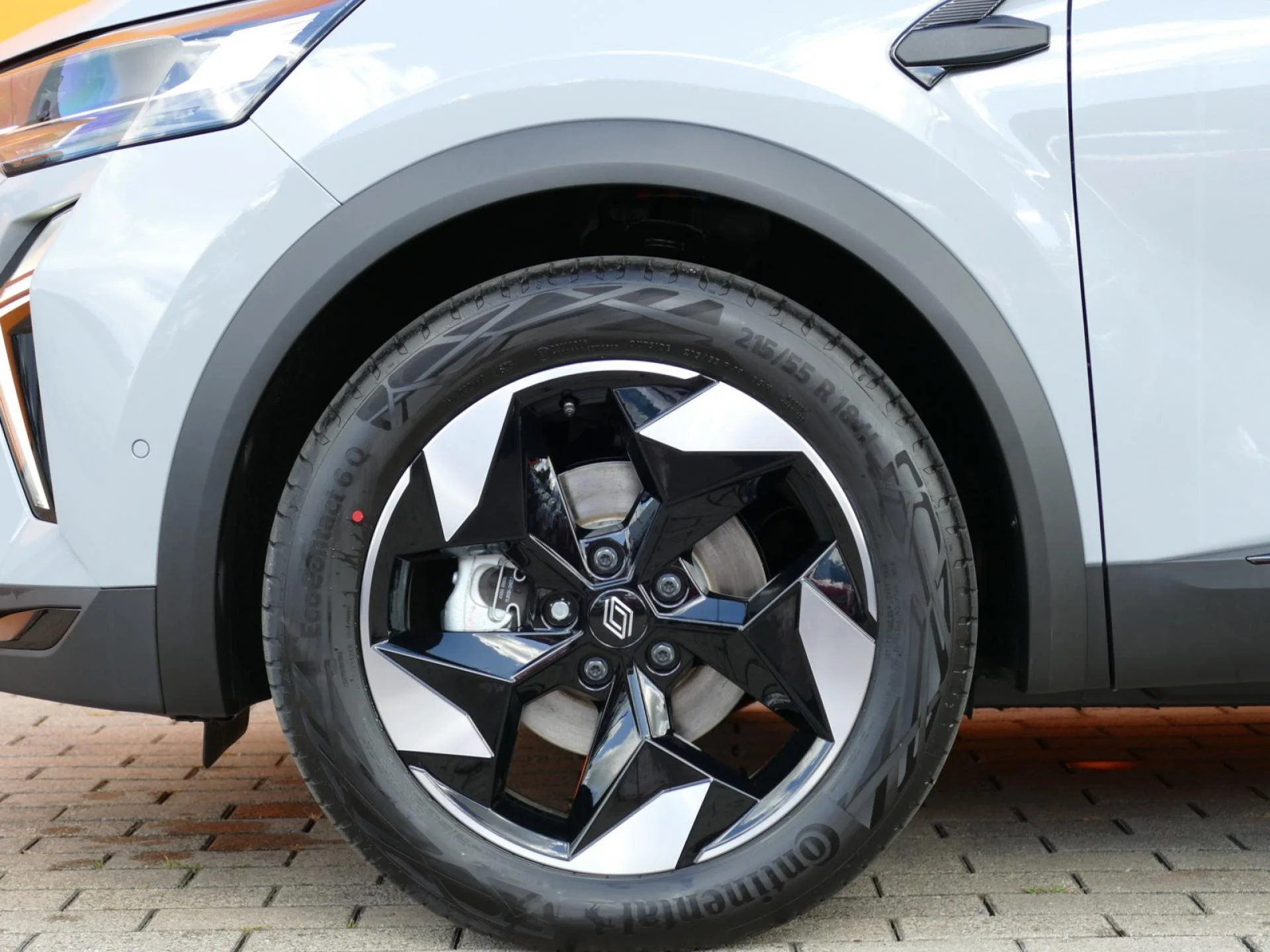 RENAULT CAPTUR - Miniature 29 sur 31 - Cliquer pour voir cette photo