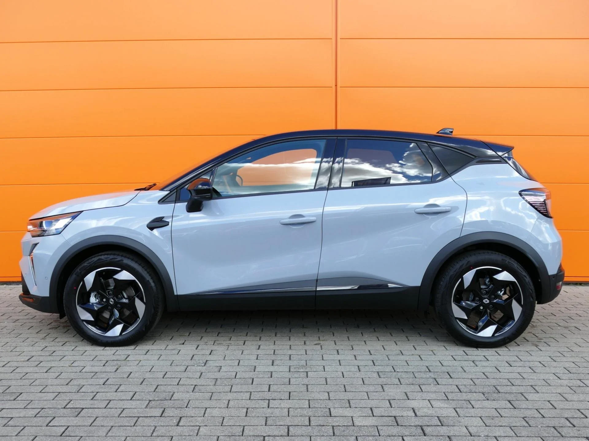RENAULT CAPTUR - Miniature 3 sur 31 - Cliquer pour voir cette photo