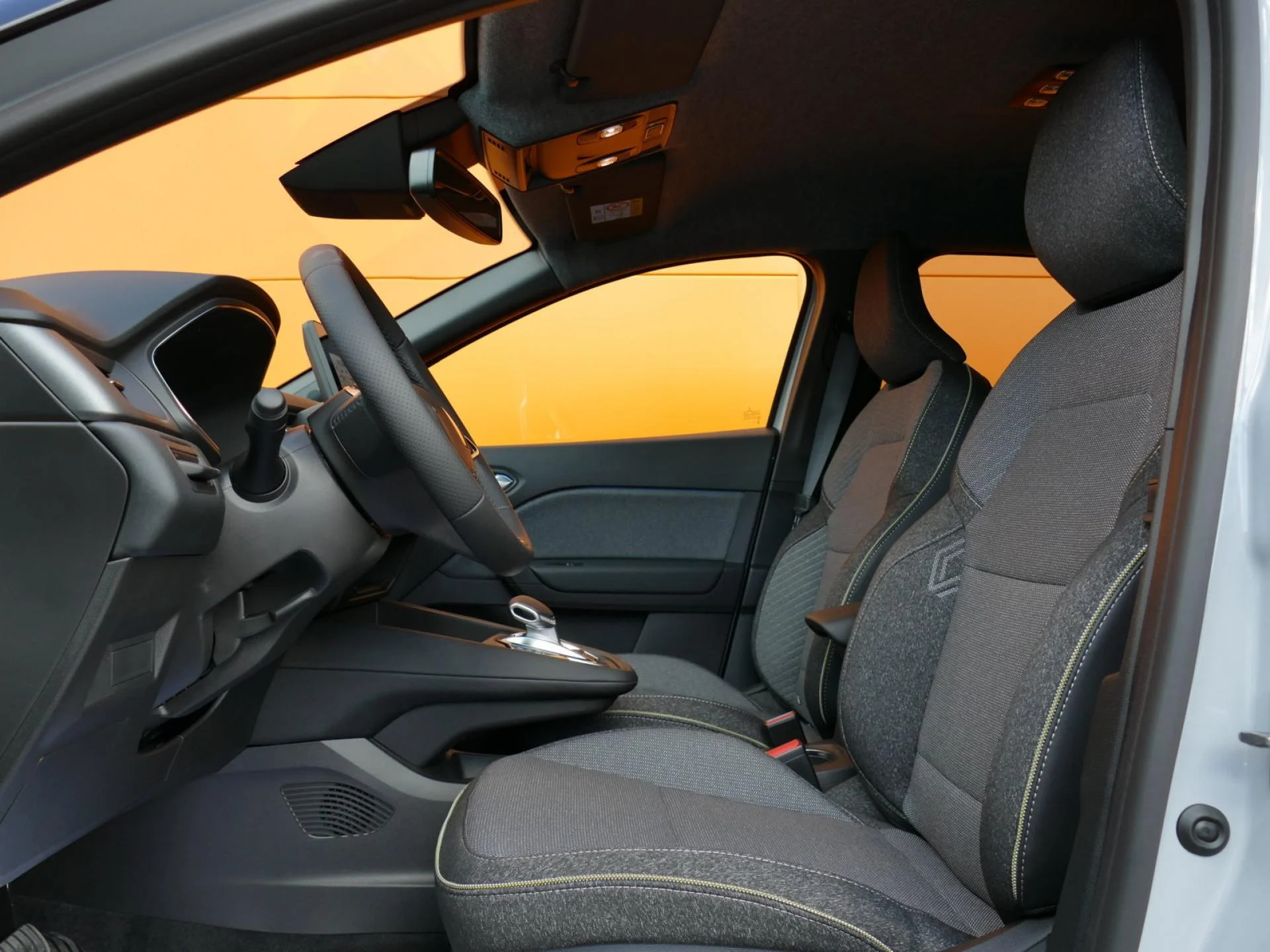 RENAULT CAPTUR - Miniature 6 sur 31 - Cliquer pour voir cette photo