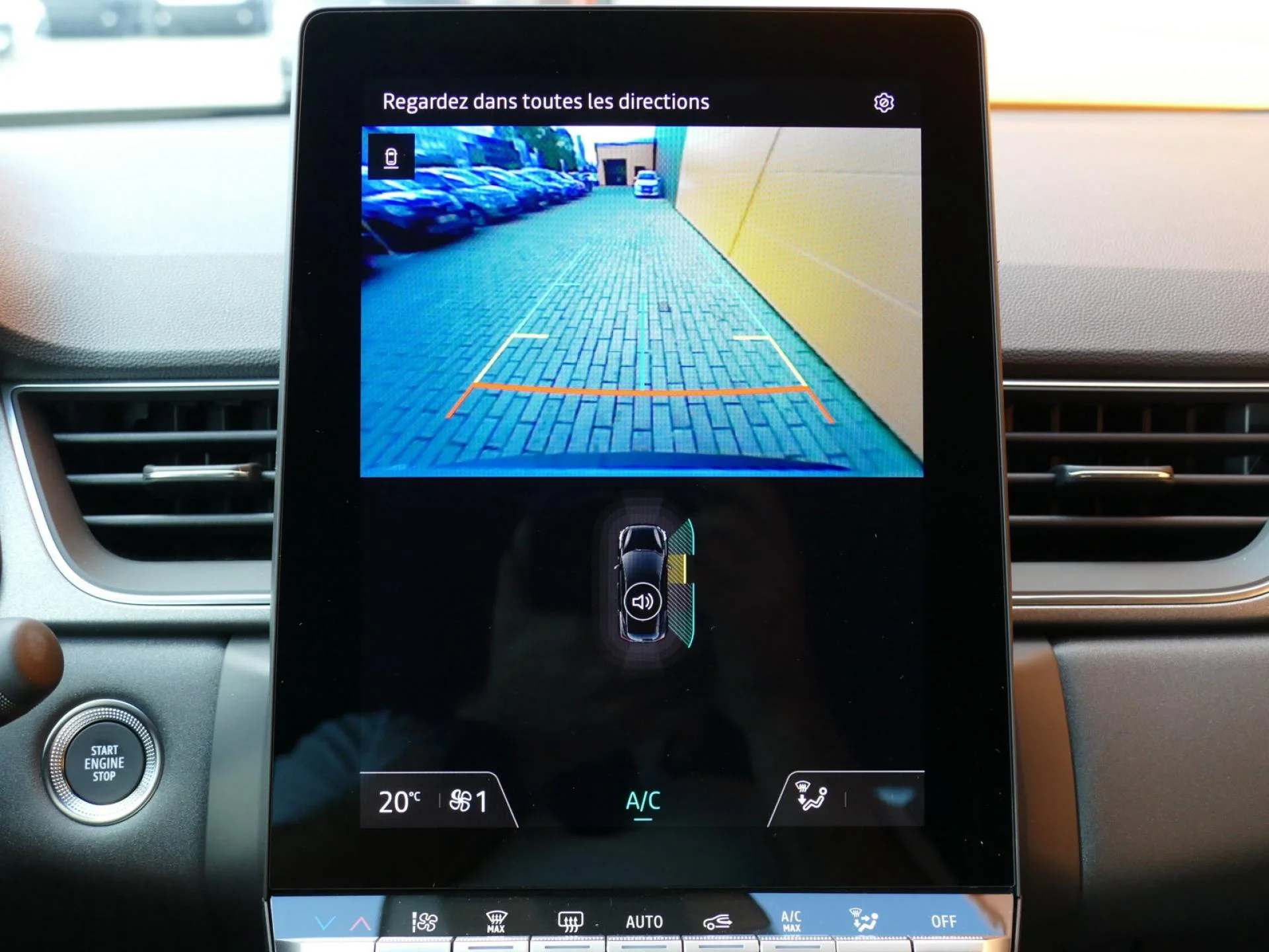 RENAULT CAPTUR - Miniature 10 sur 31 - Cliquer pour voir cette photo