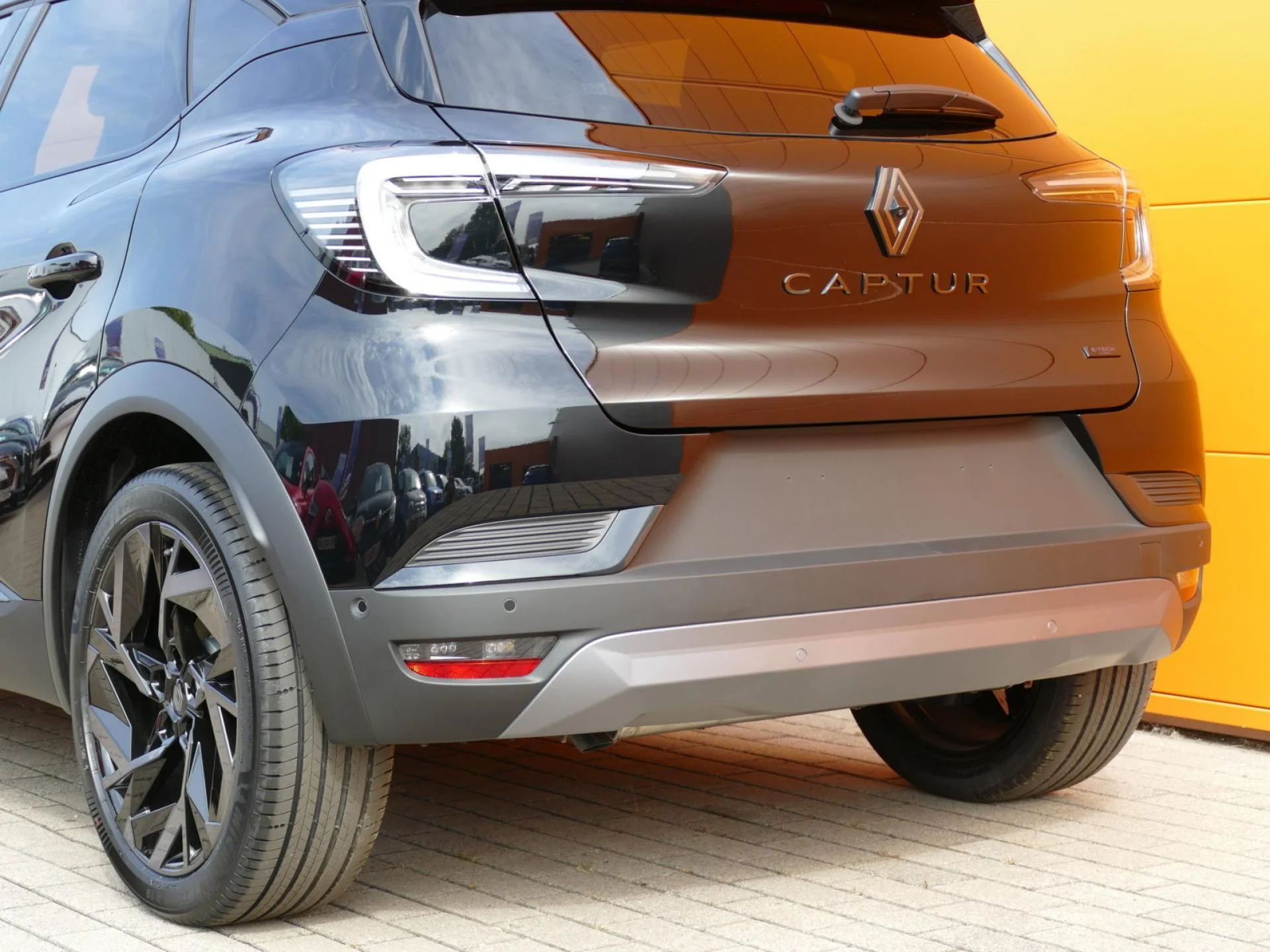RENAULT CAPTUR - Miniature 32 sur 34 - Cliquer pour voir cette photo
