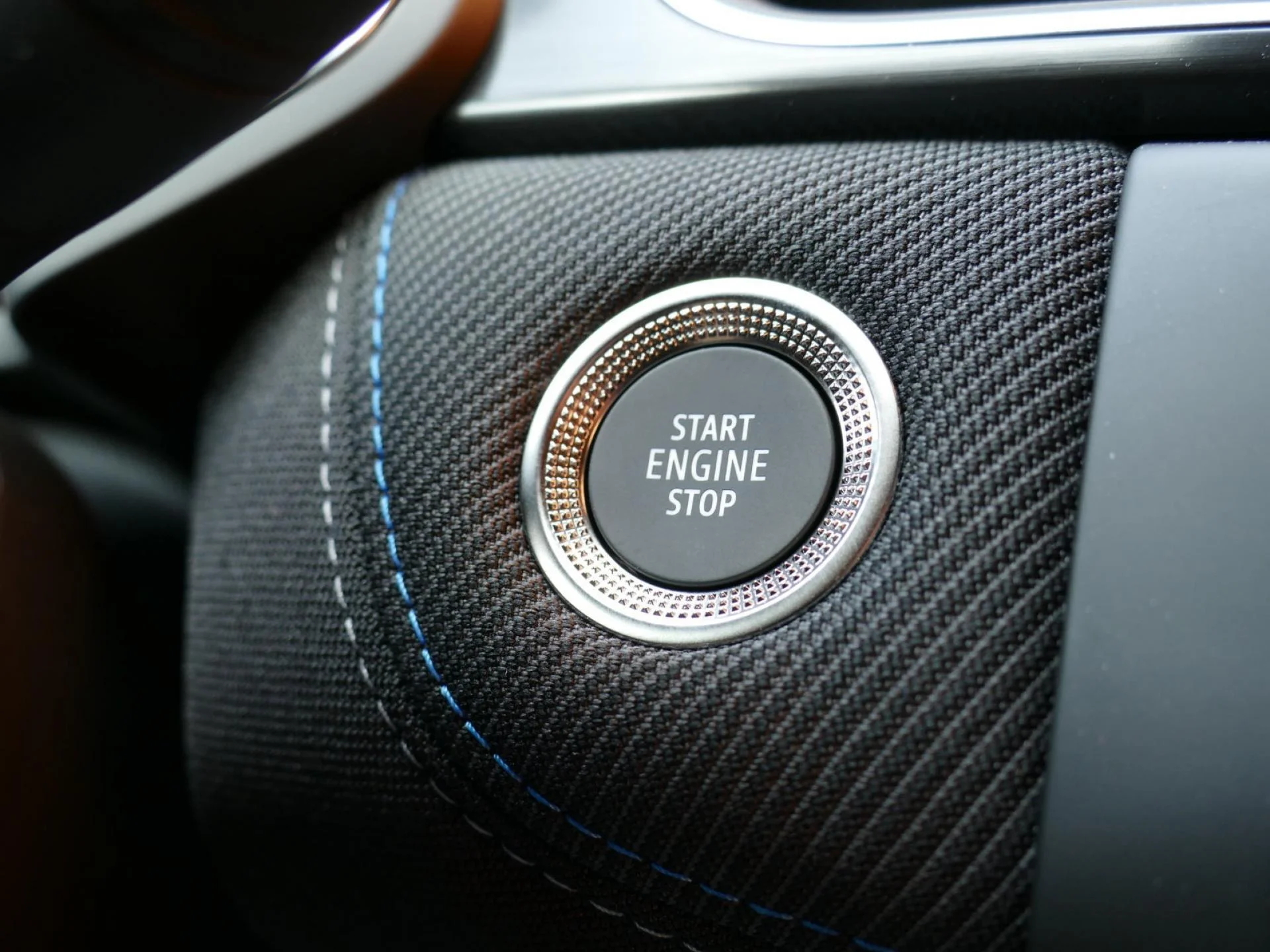 RENAULT CAPTUR - Miniature 20 sur 34 - Cliquer pour voir cette photo