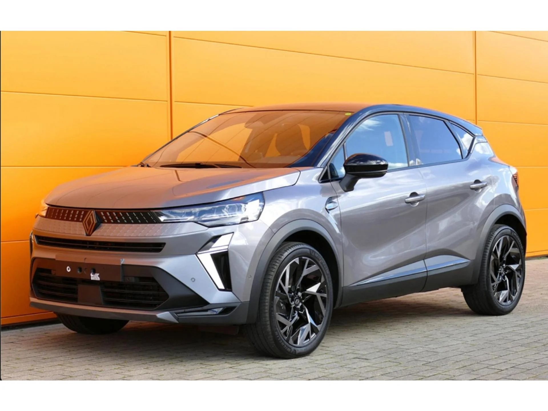 RENAULT CAPTUR - Miniature 3 sur 35 - Cliquer pour voir cette photo