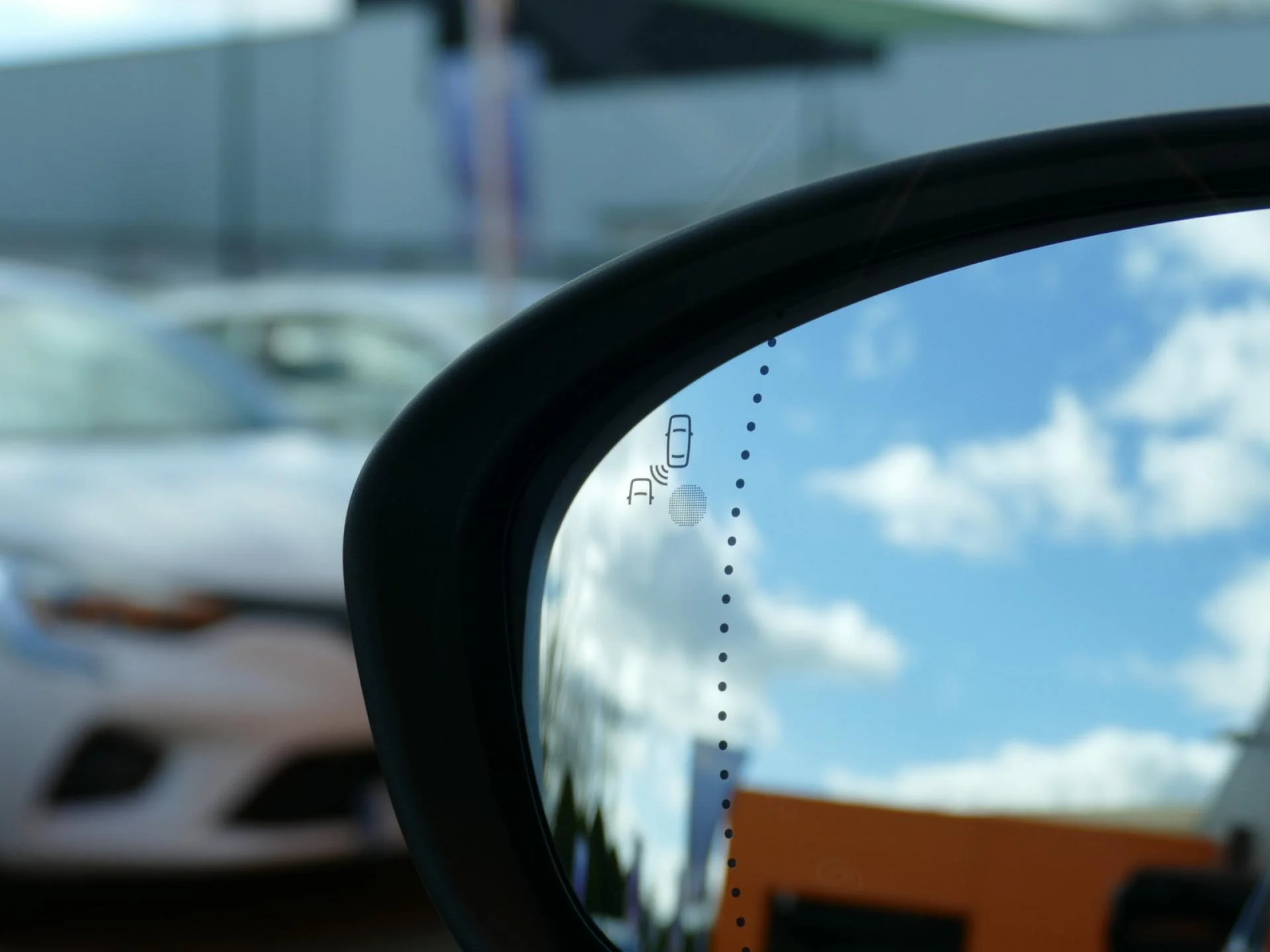 RENAULT CAPTUR - Miniature 28 sur 35 - Cliquer pour voir cette photo