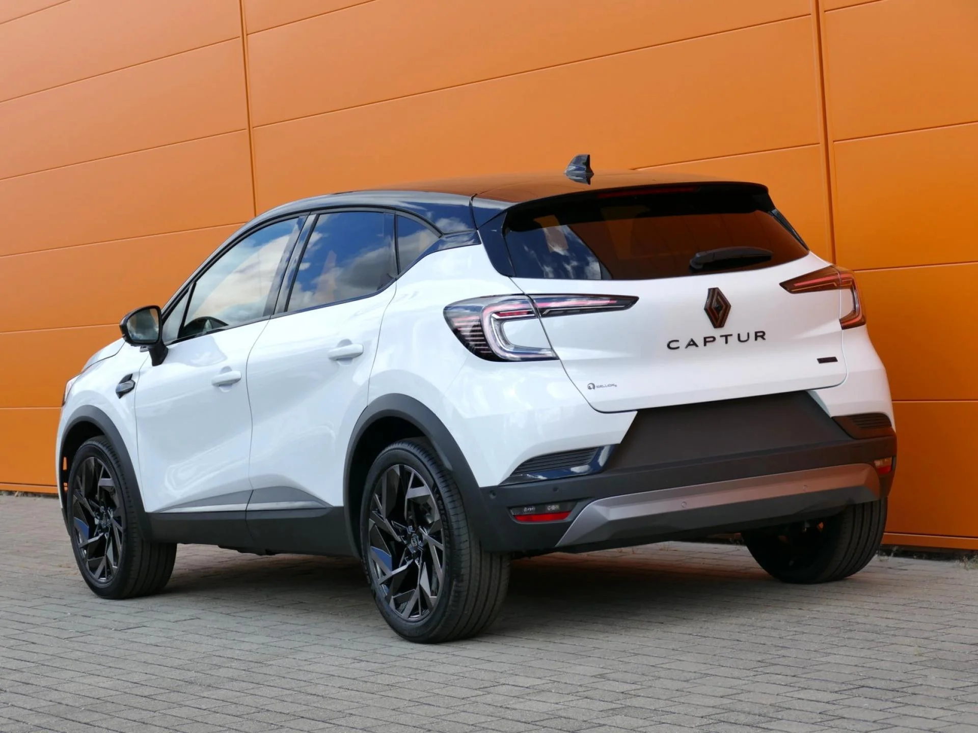 RENAULT CAPTUR - Miniature 5 sur 33 - Cliquer pour voir cette photo