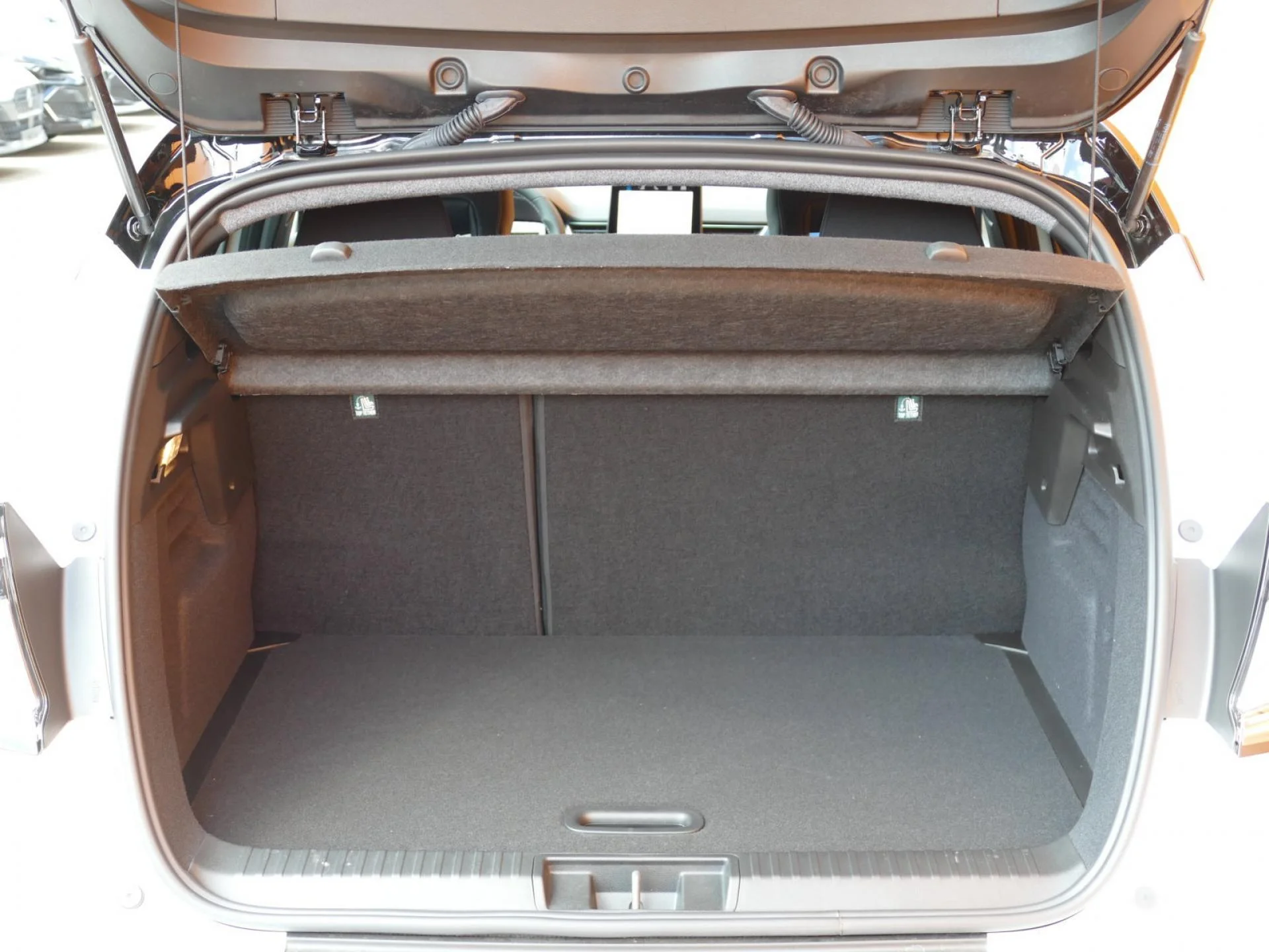RENAULT CAPTUR - Miniature 9 sur 33 - Cliquer pour voir cette photo