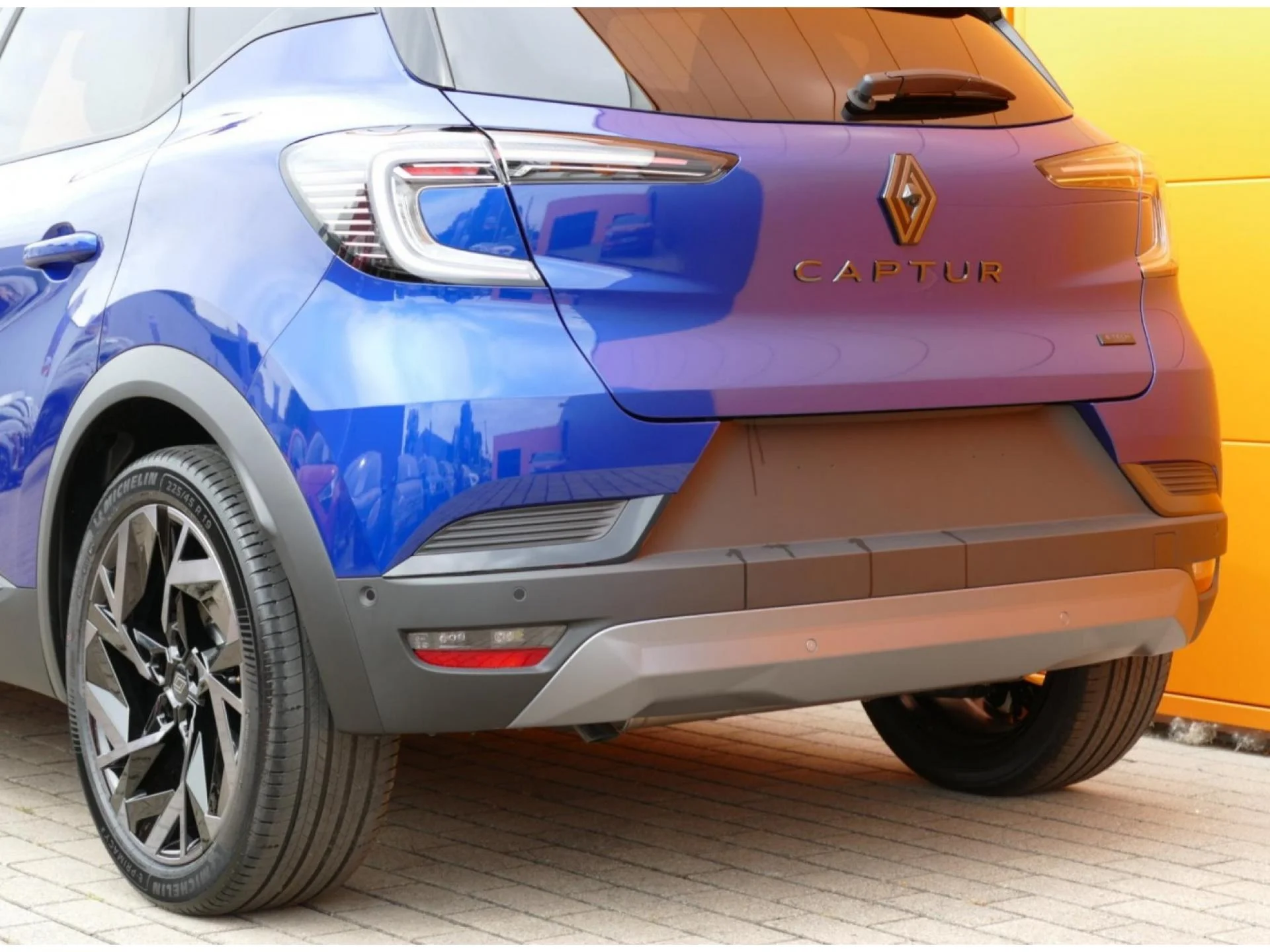 RENAULT CAPTUR - Miniature 33 sur 34 - Cliquer pour voir cette photo