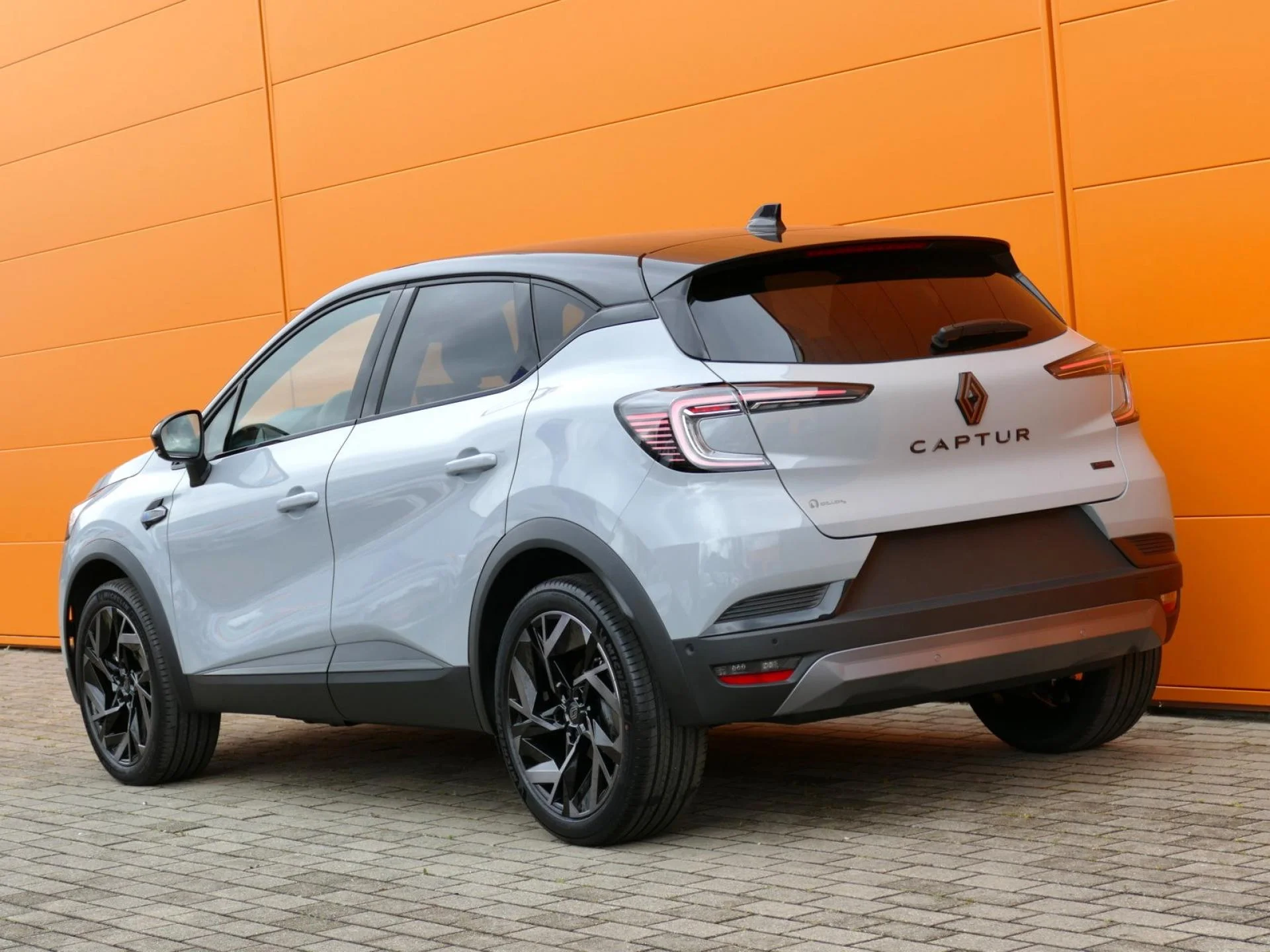 RENAULT CAPTUR - Miniature 4 sur 34 - Cliquer pour voir cette photo