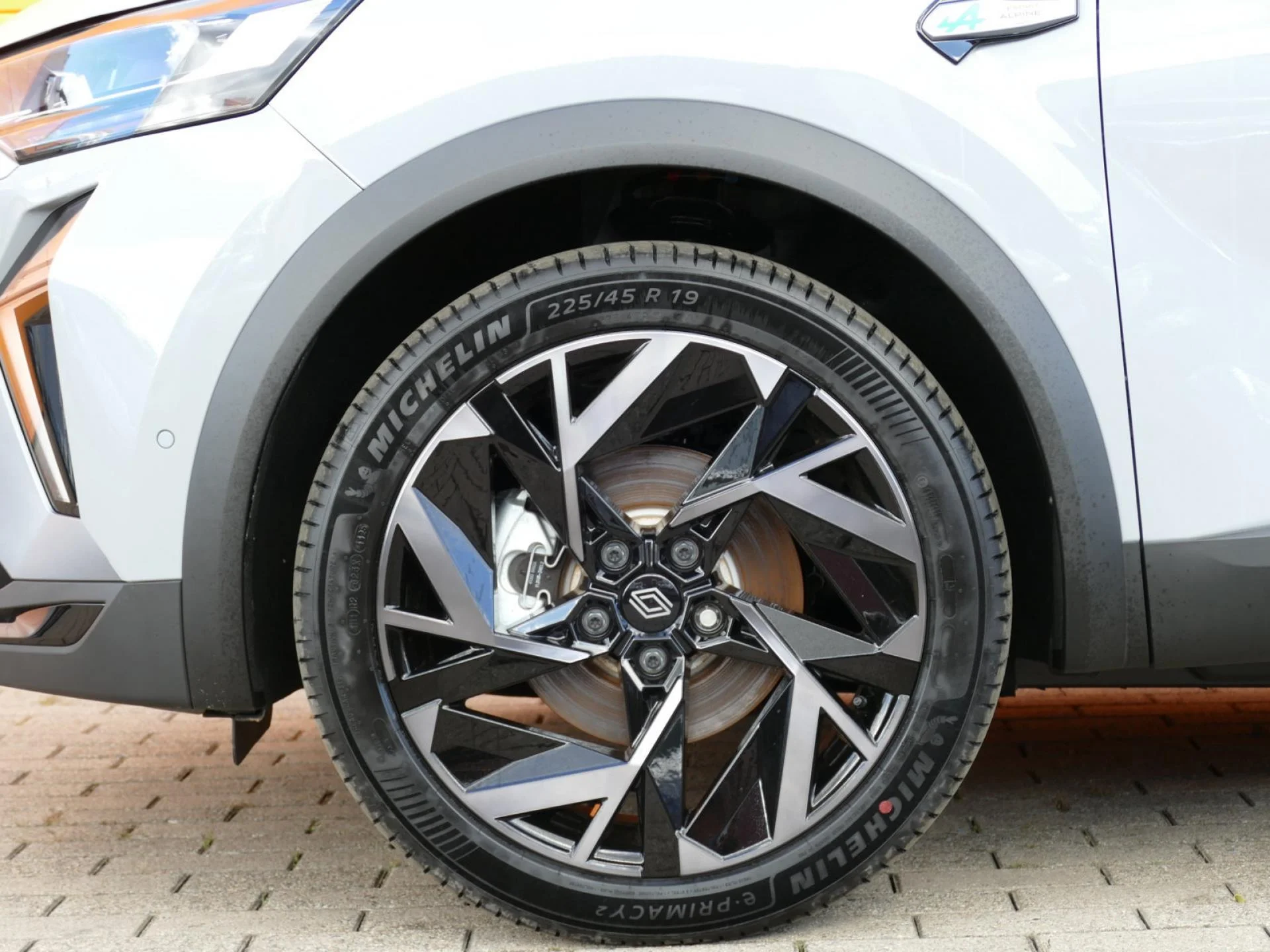 RENAULT CAPTUR - Miniature 35 sur 36 - Cliquer pour voir cette photo