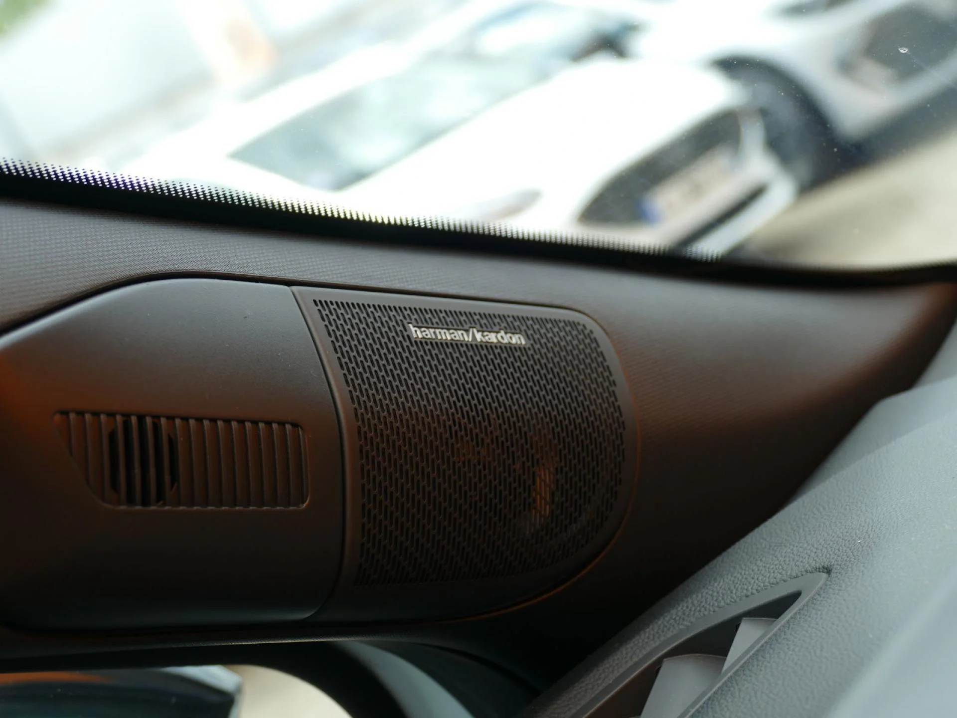RENAULT CAPTUR - Miniature 17 sur 33 - Cliquer pour voir cette photo