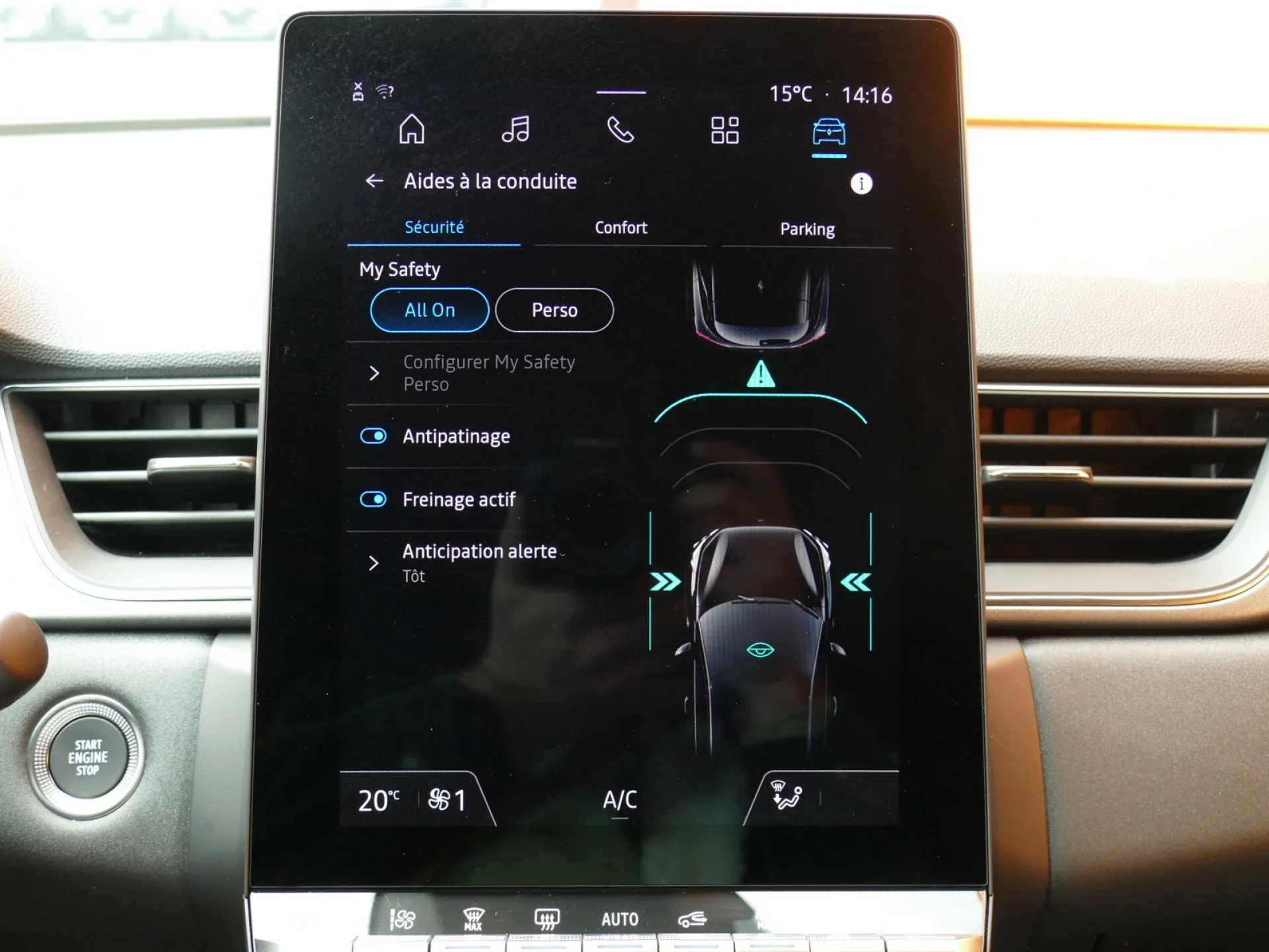 RENAULT CAPTUR - Miniature 12 sur 32 - Cliquer pour voir cette photo