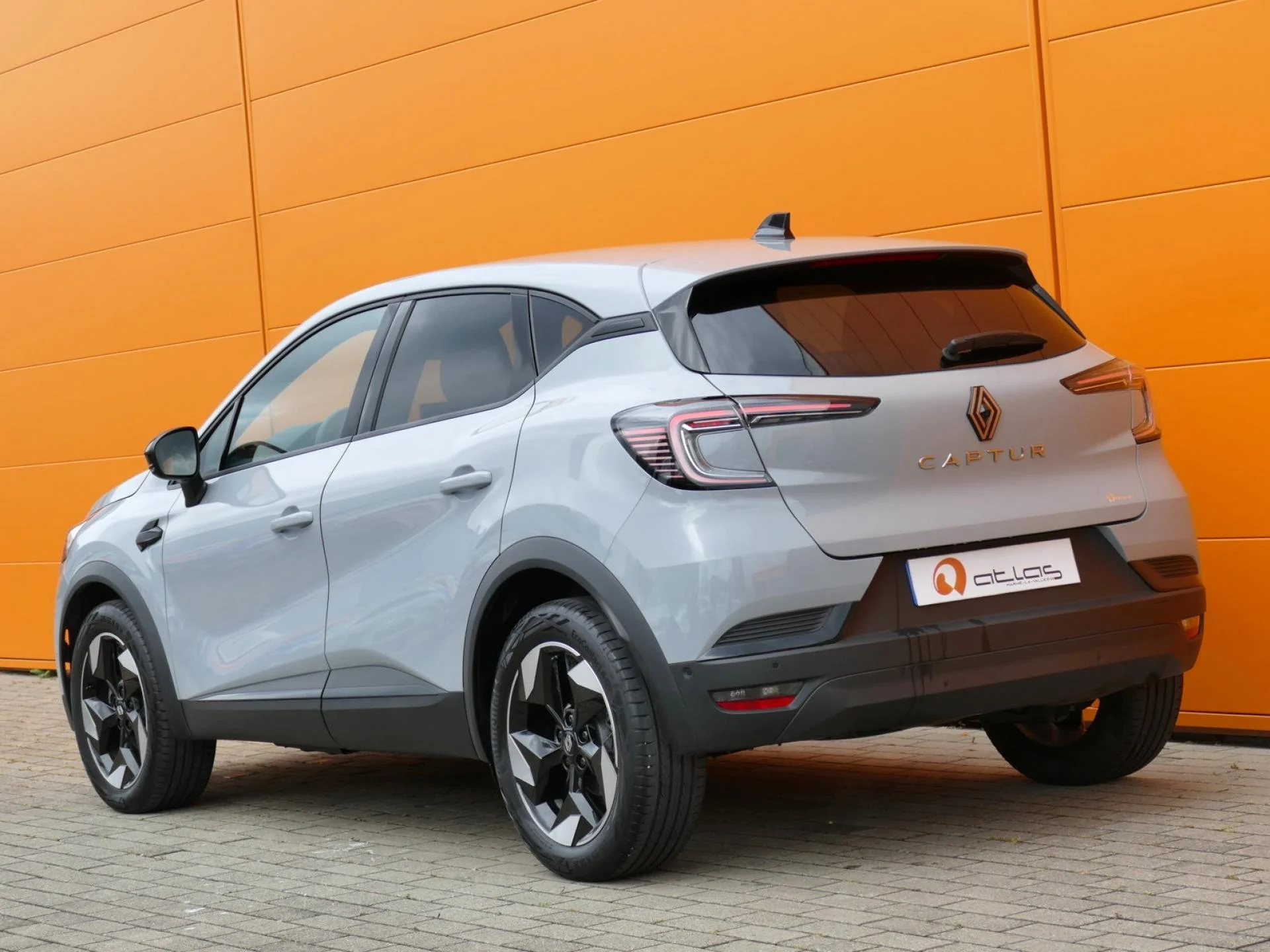 RENAULT CAPTUR - Miniature 4 sur 32 - Cliquer pour voir cette photo