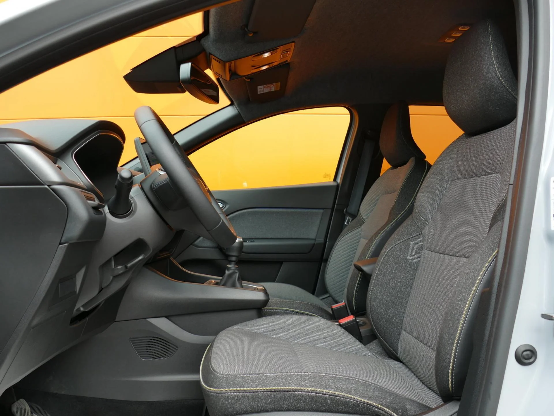 RENAULT CAPTUR - Miniature 6 sur 32 - Cliquer pour voir cette photo