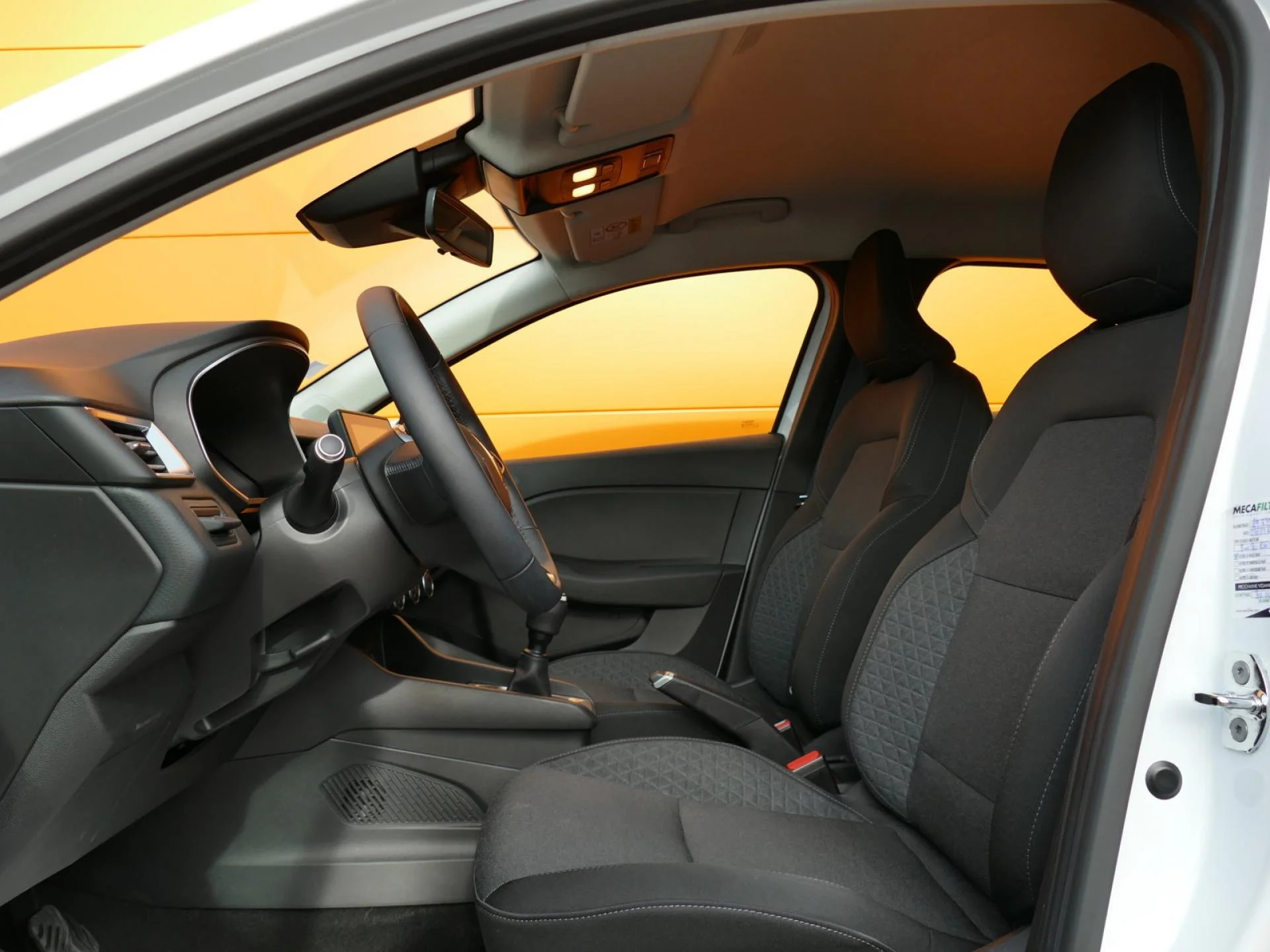 RENAULT CLIO - Miniature 6 sur 31 - Cliquer pour voir cette photo