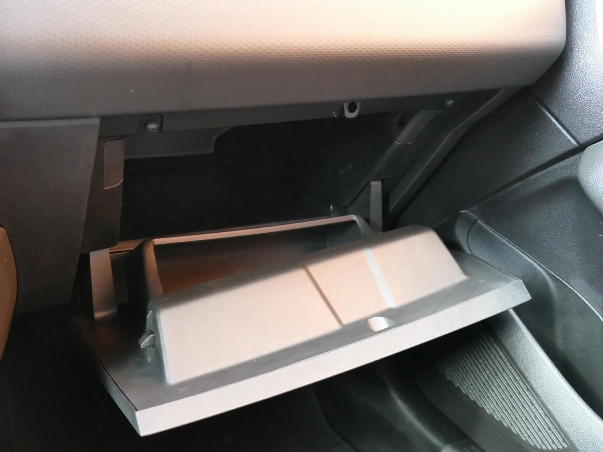 RENAULT CLIO - Miniature 20 sur 30 - Cliquer pour voir cette photo