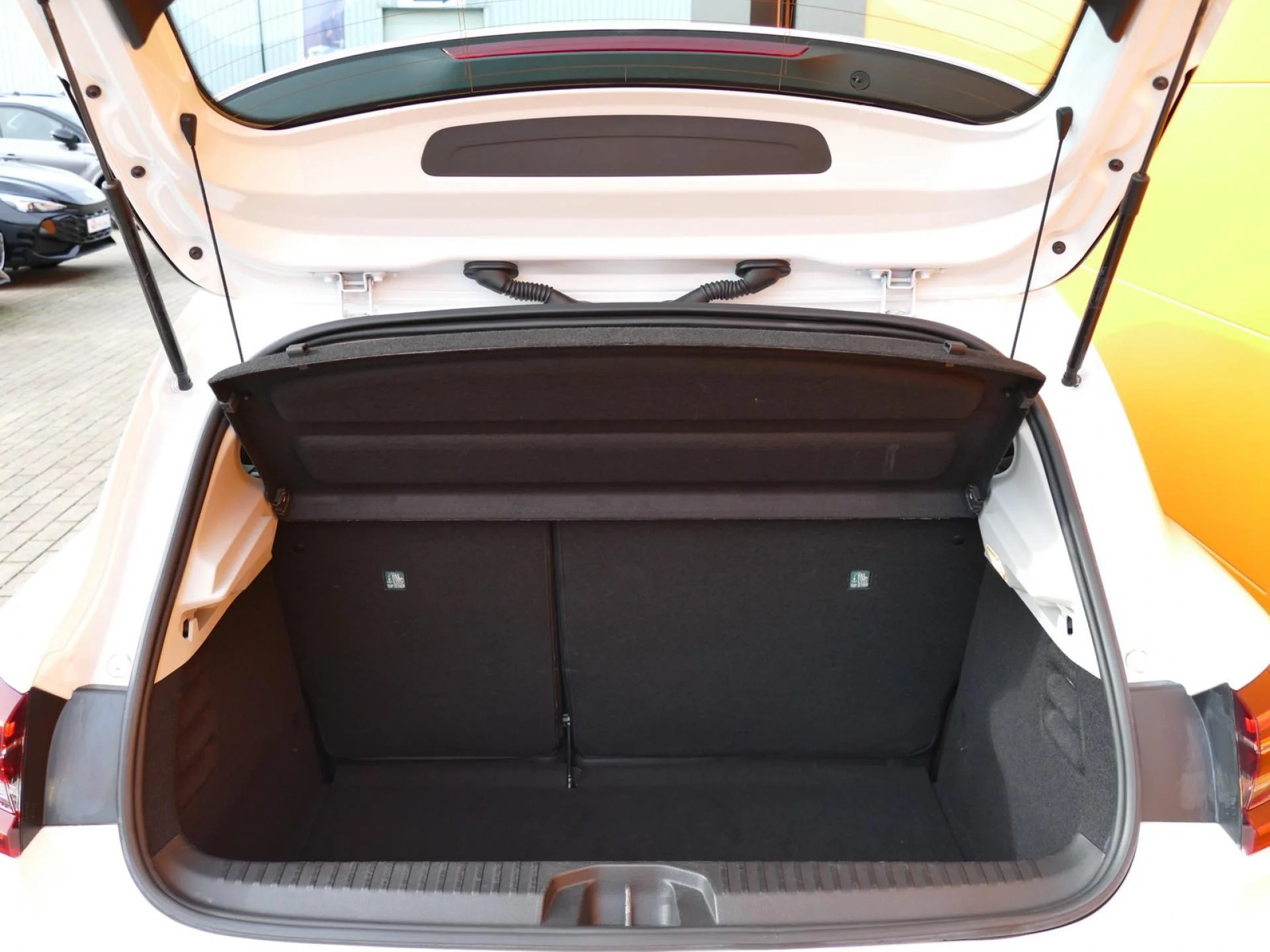 RENAULT CLIO - Miniature 8 sur 31 - Cliquer pour voir cette photo