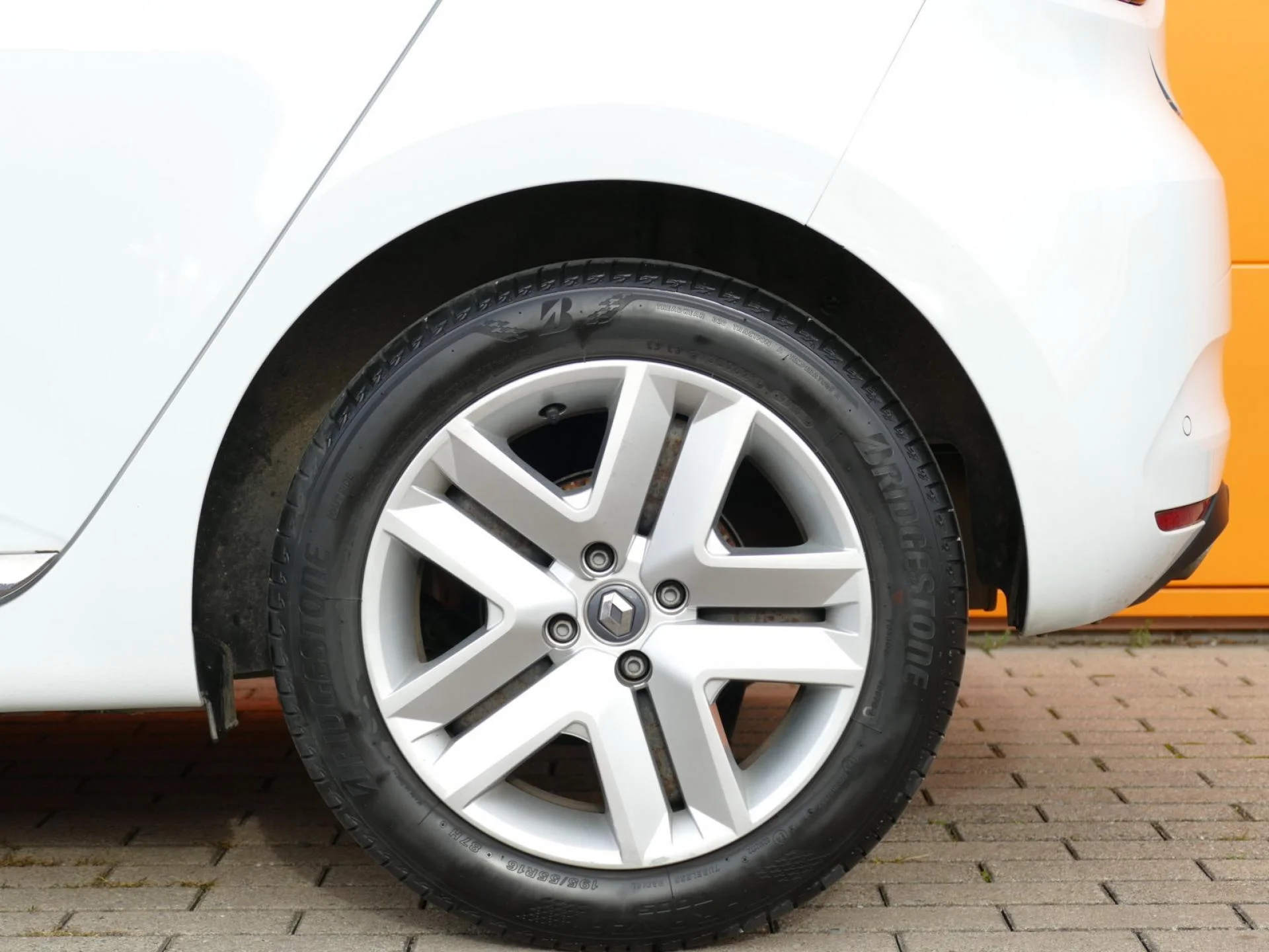 RENAULT CLIO - Miniature 31 sur 31 - Cliquer pour voir cette photo