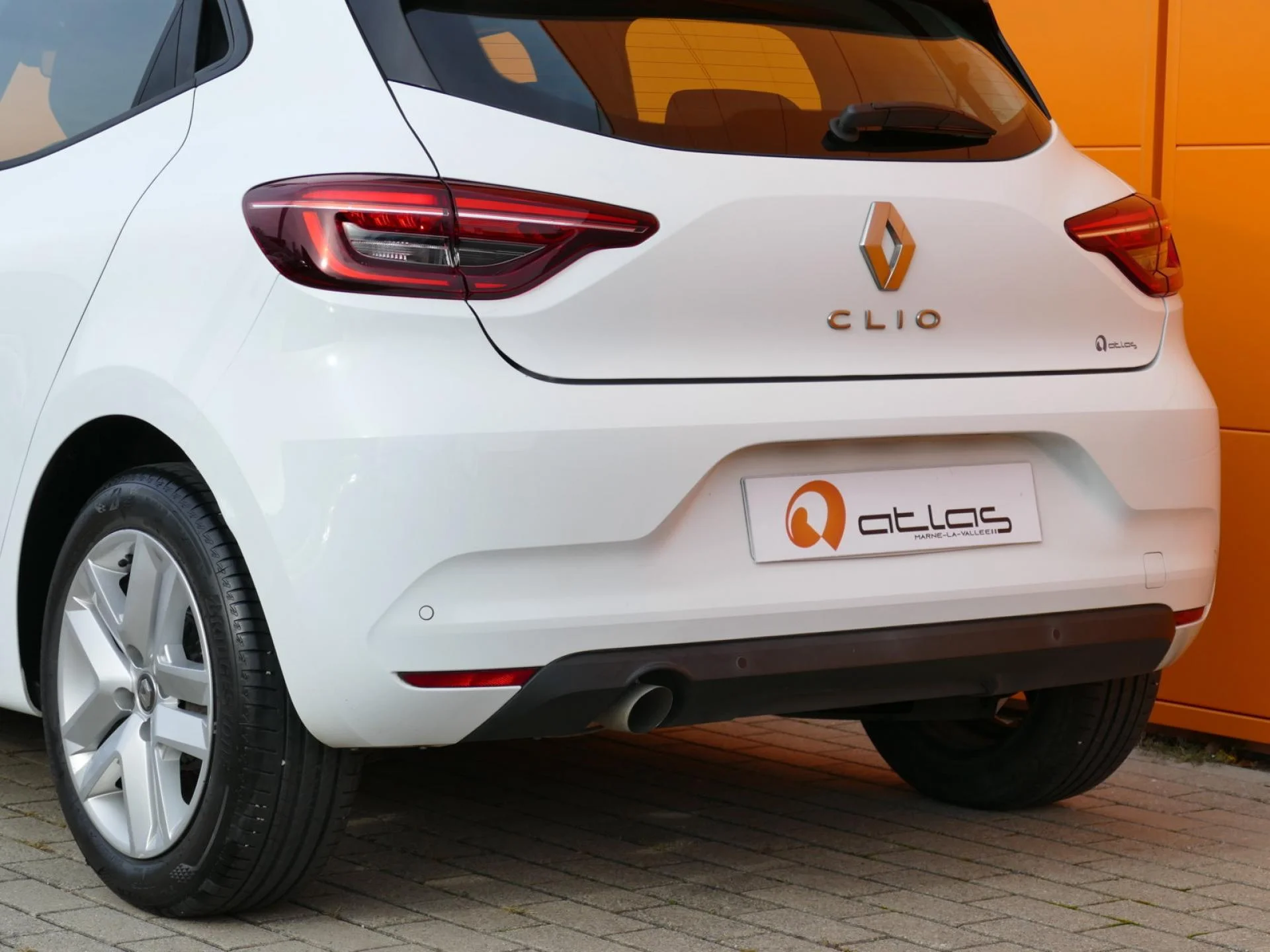 RENAULT CLIO - Miniature 27 sur 31 - Cliquer pour voir cette photo