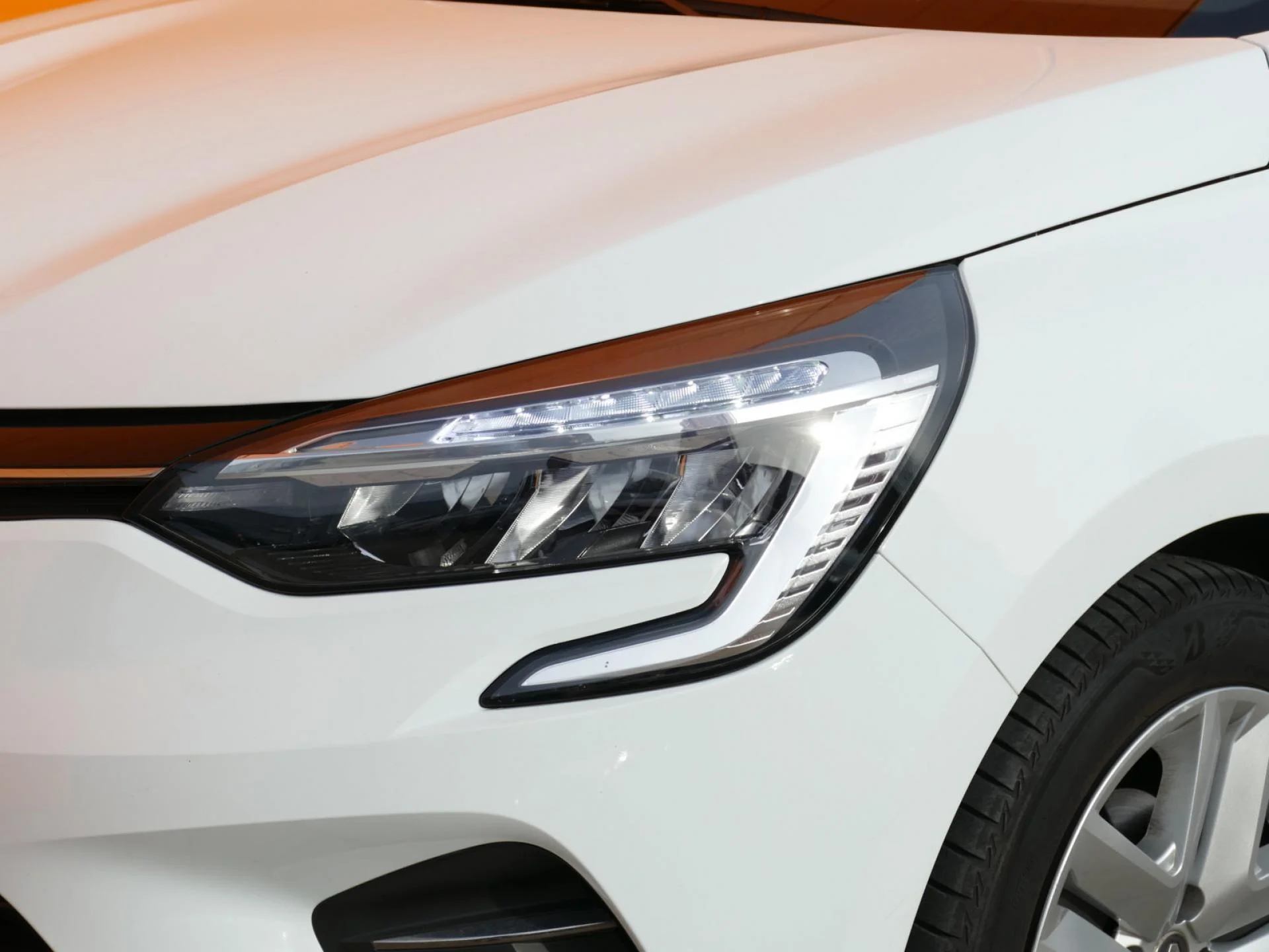 RENAULT CLIO - Miniature 26 sur 31 - Cliquer pour voir cette photo