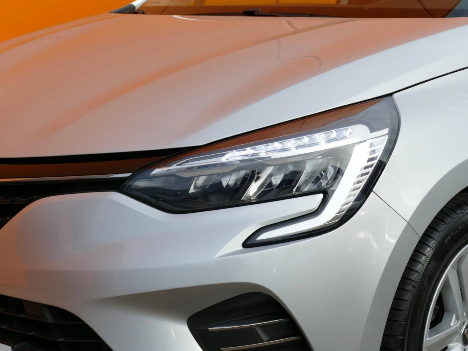 RENAULT CLIO - Miniature 26 sur 31 - Cliquer pour voir cette photo