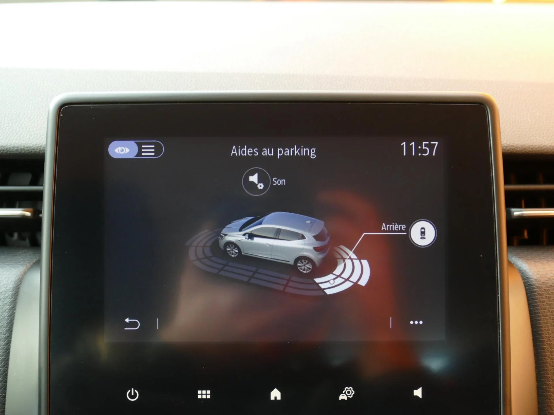 RENAULT CLIO - Miniature 12 sur 31 - Cliquer pour voir cette photo