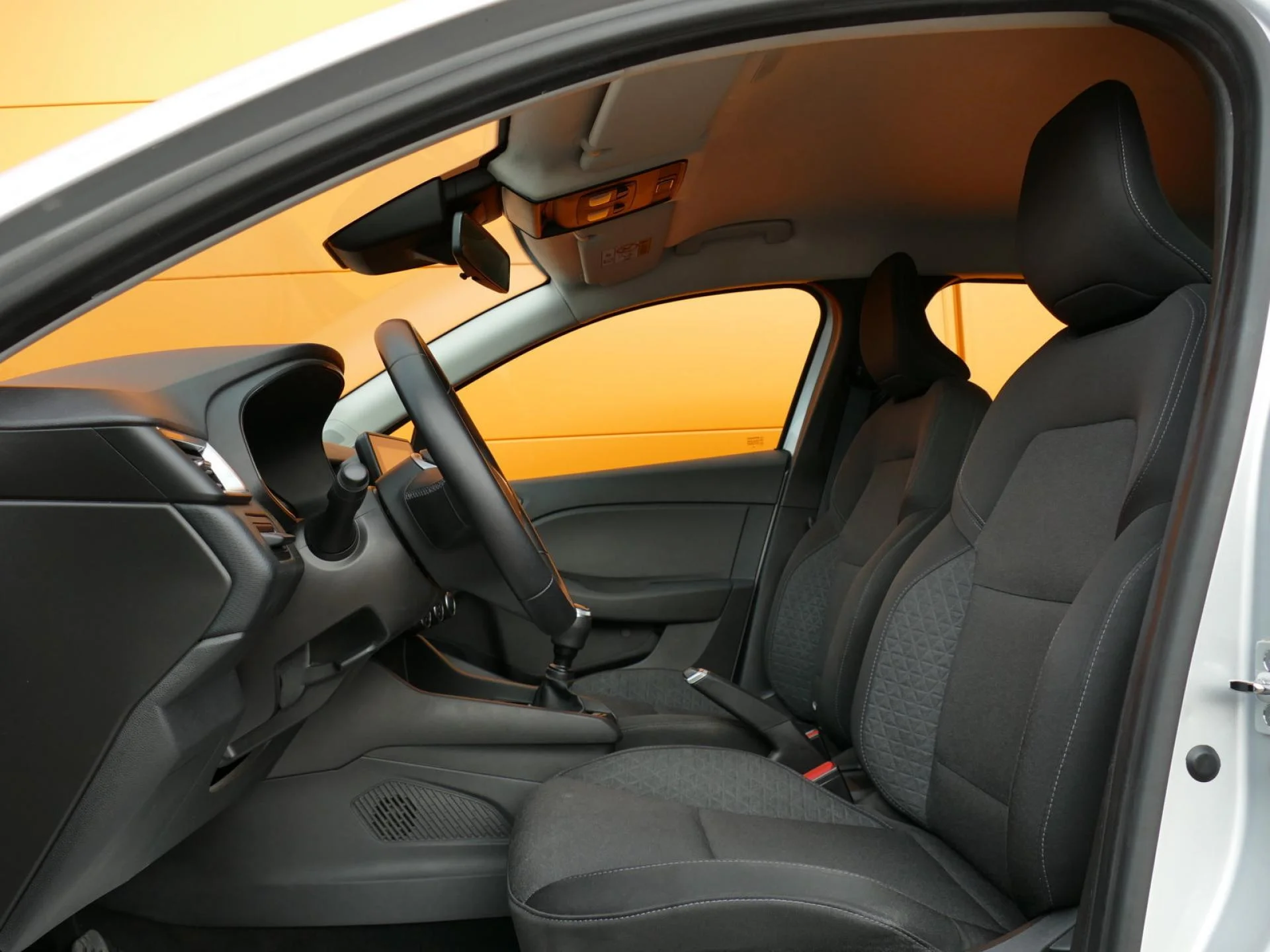 RENAULT CLIO - Miniature 6 sur 31 - Cliquer pour voir cette photo