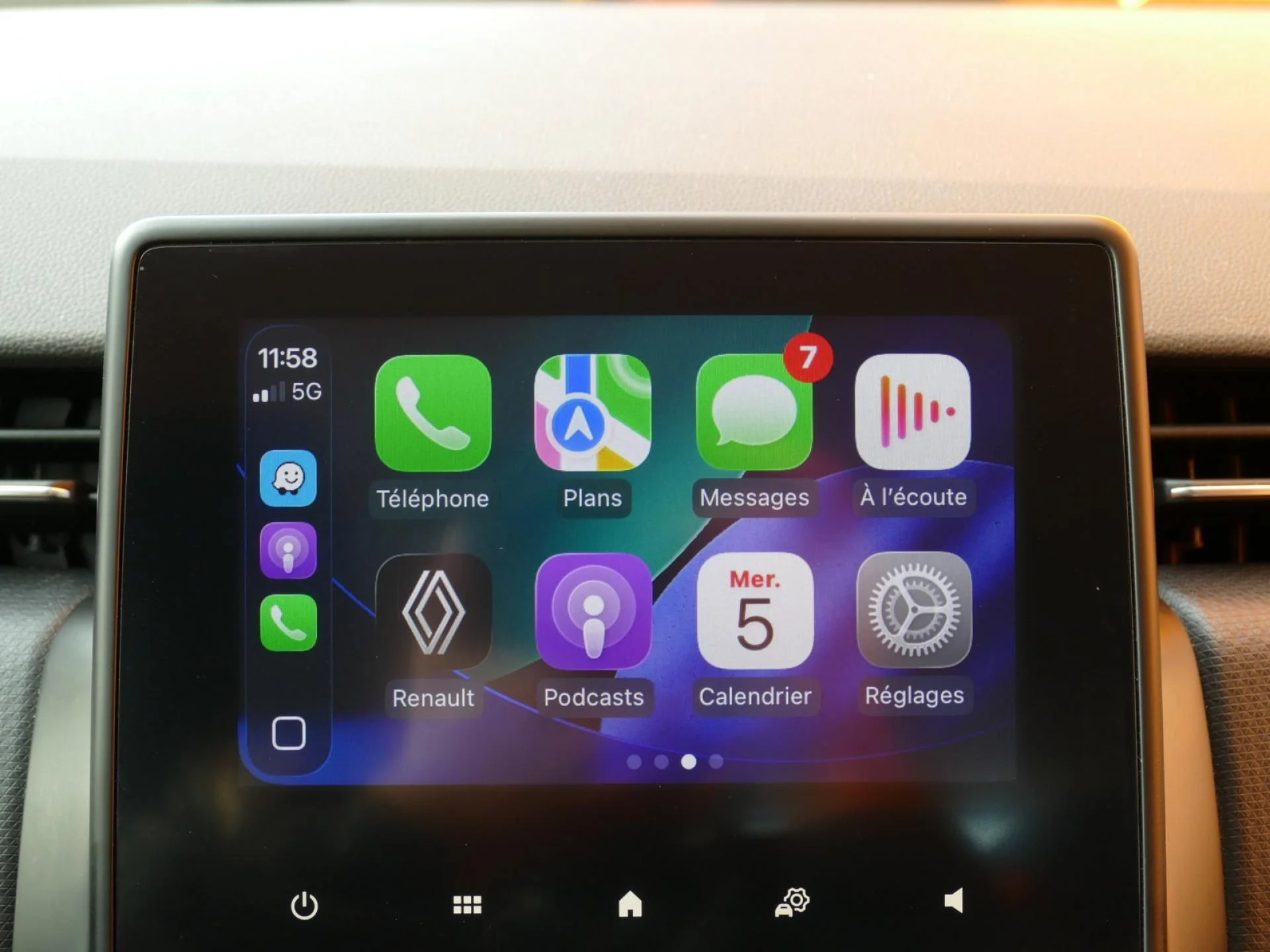 RENAULT CLIO - Miniature 13 sur 31 - Cliquer pour voir cette photo