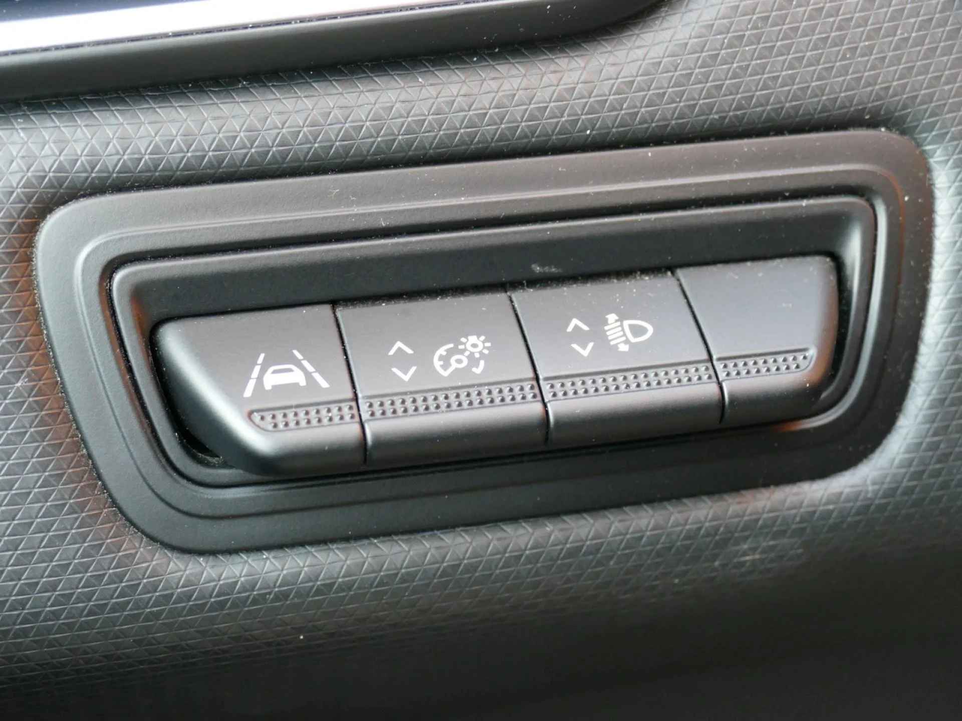 RENAULT CLIO - Miniature 19 sur 31 - Cliquer pour voir cette photo