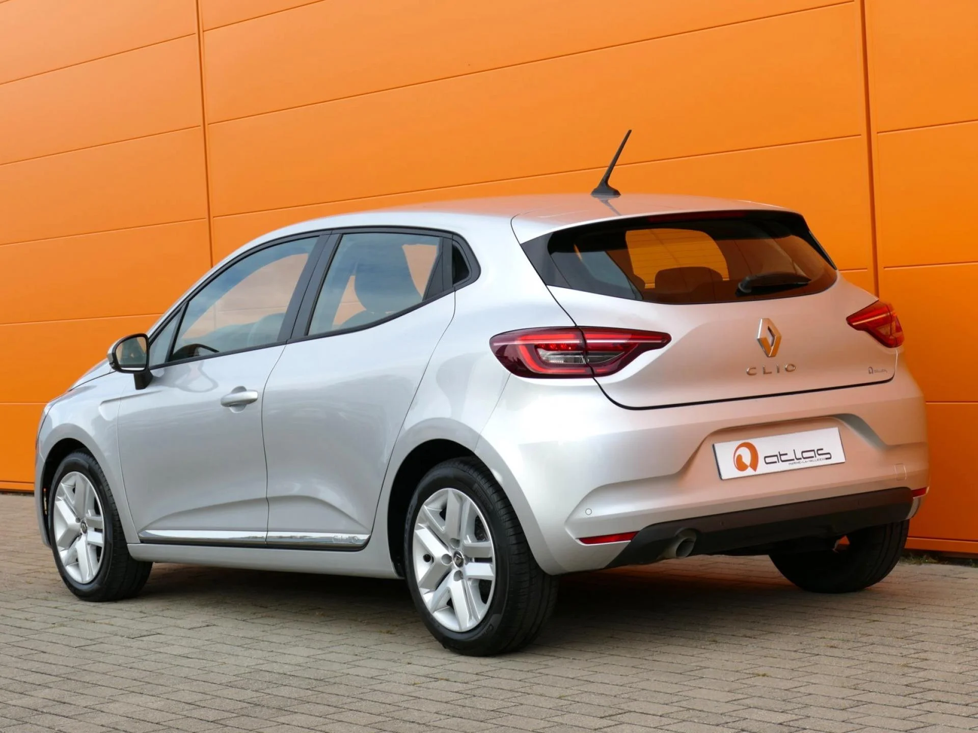 RENAULT CLIO - Miniature 4 sur 31 - Cliquer pour voir cette photo