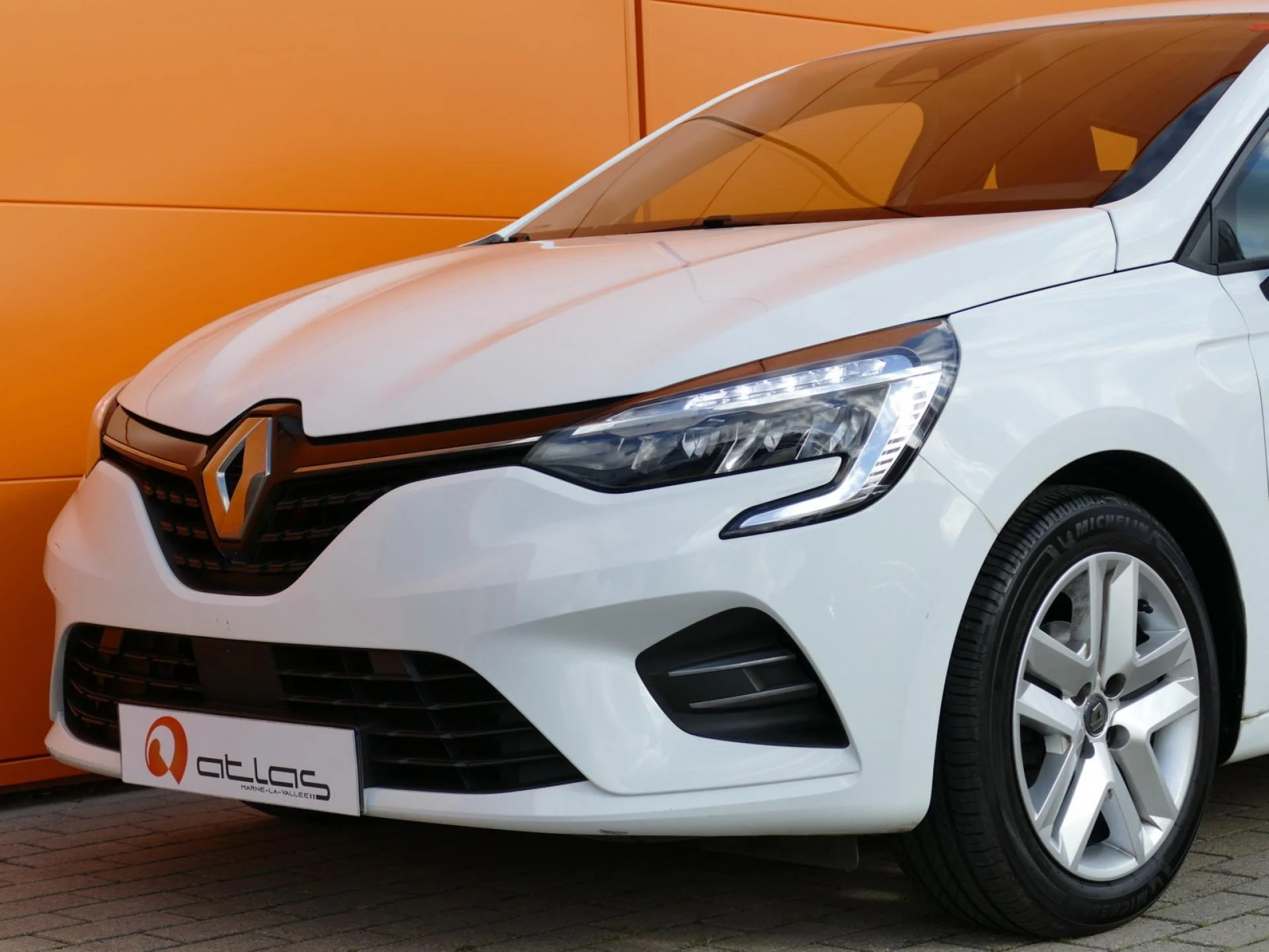 RENAULT CLIO - Miniature 26 sur 31 - Cliquer pour voir cette photo