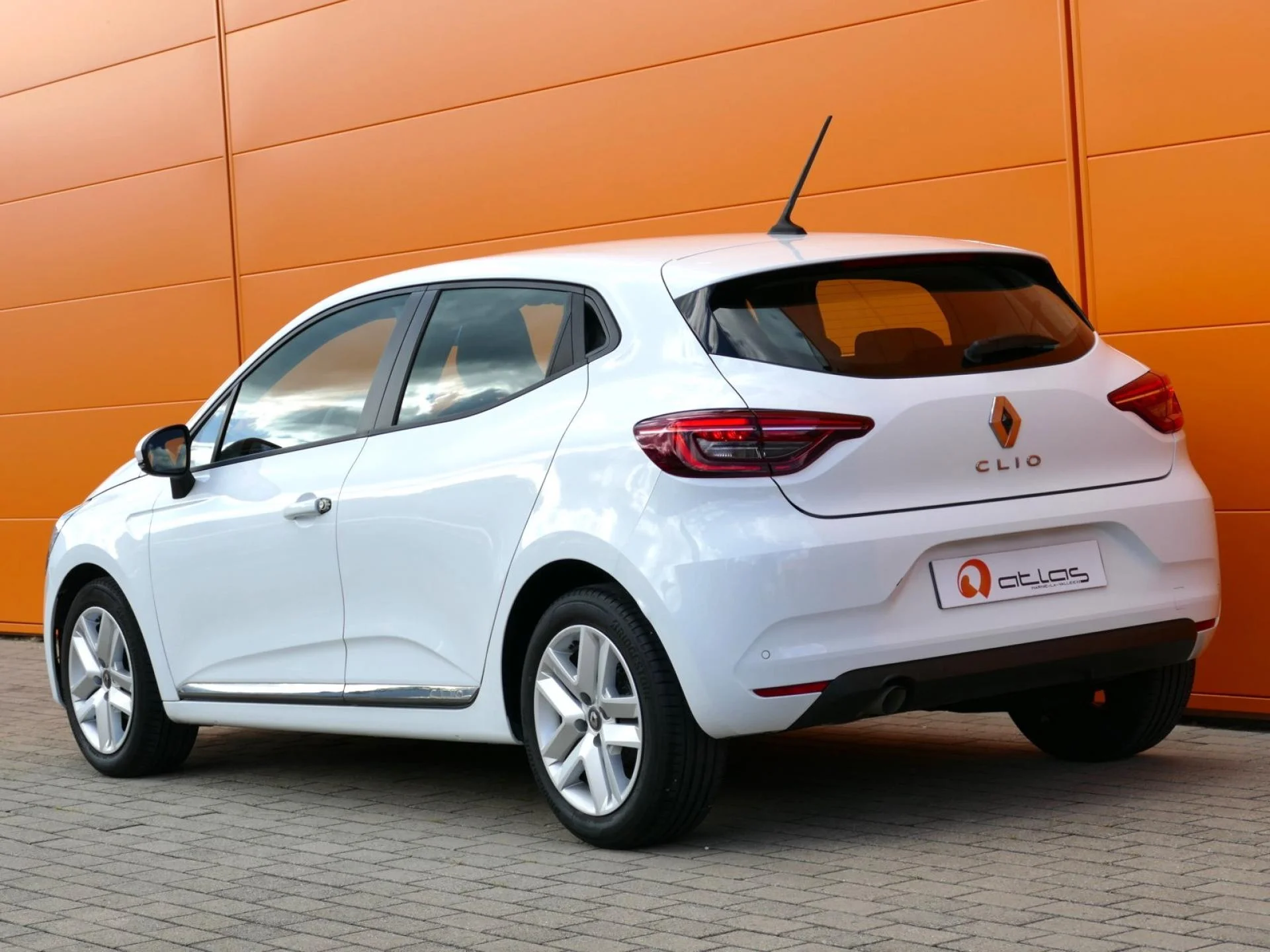 RENAULT CLIO - Miniature 4 sur 32 - Cliquer pour voir cette photo