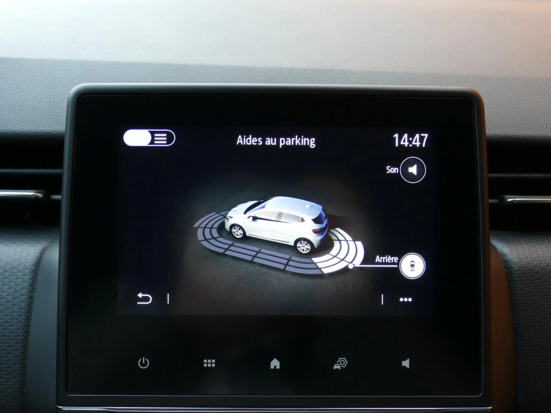 RENAULT CLIO - Miniature 12 sur 32 - Cliquer pour voir cette photo