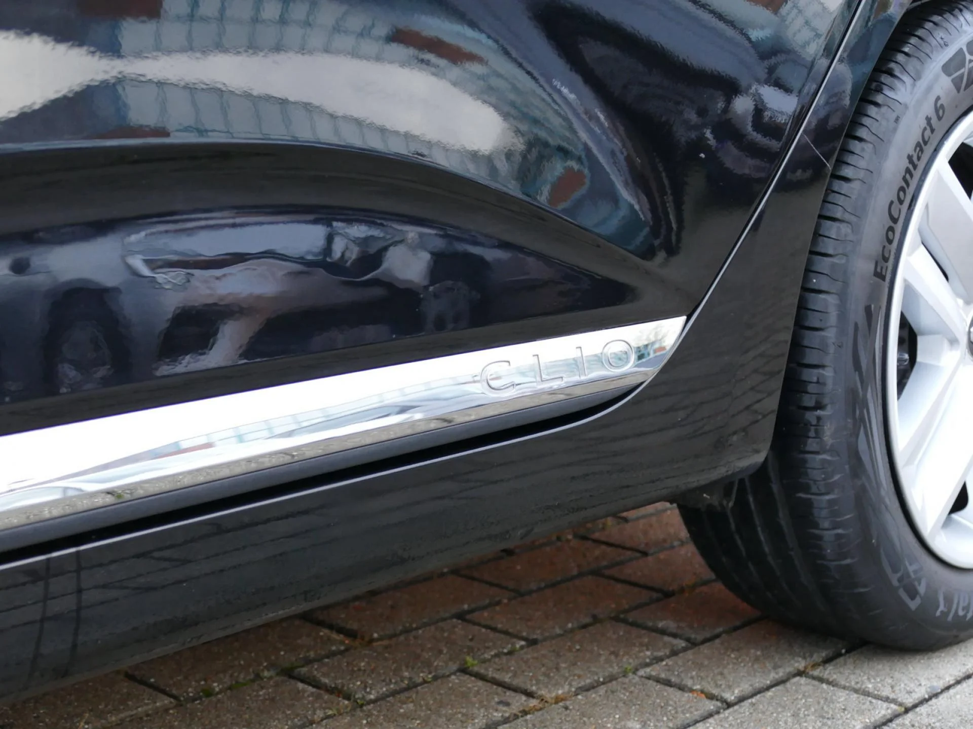 RENAULT CLIO - Miniature 29 sur 32 - Cliquer pour voir cette photo