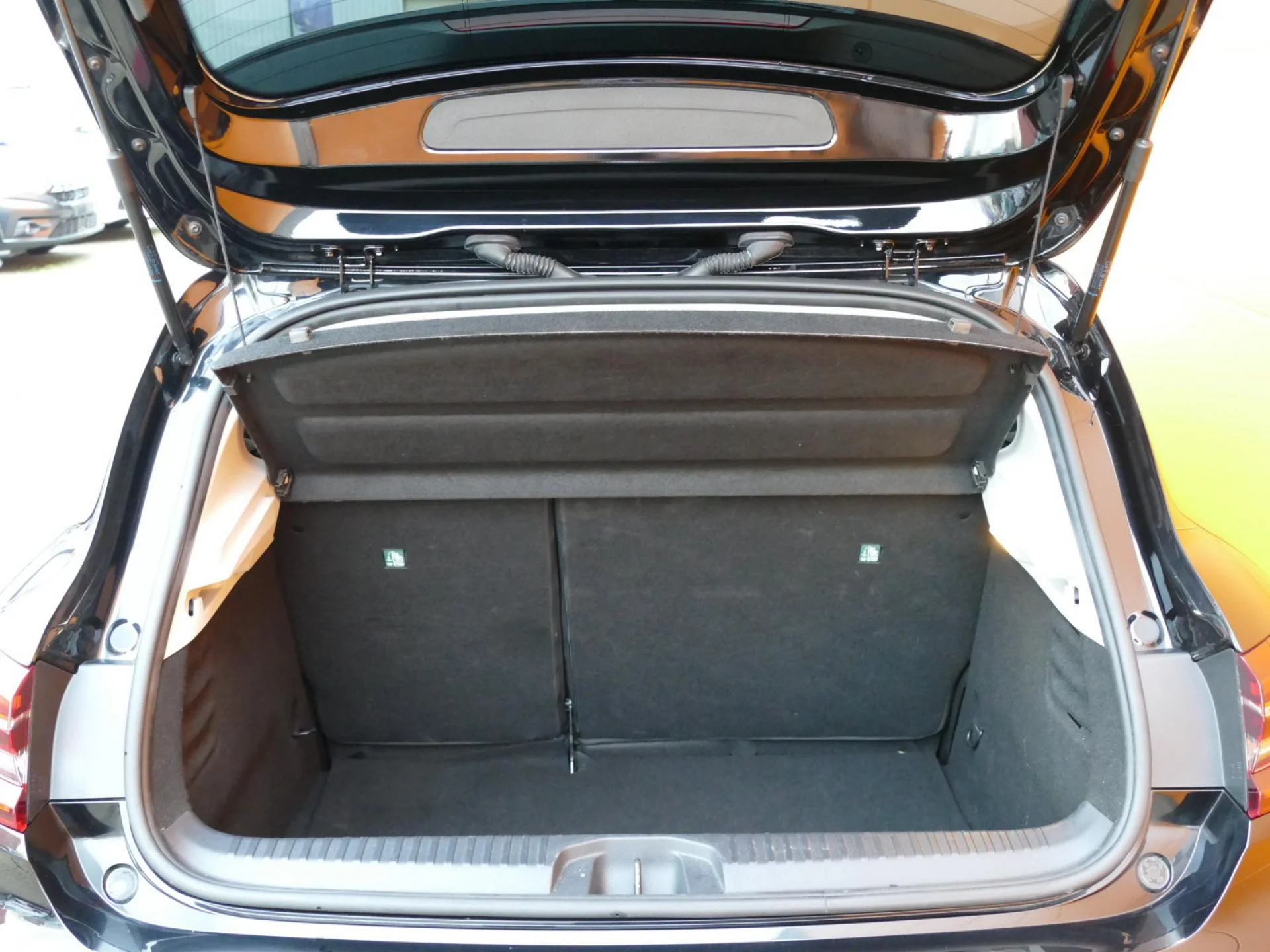 RENAULT CLIO - Miniature 8 sur 32 - Cliquer pour voir cette photo