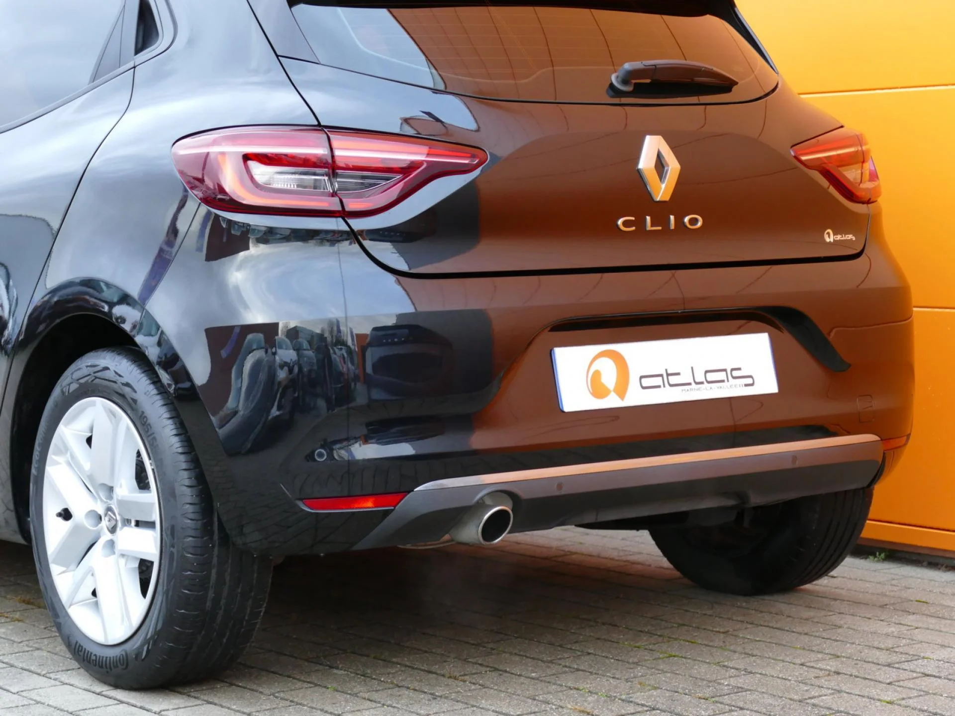 RENAULT CLIO - Miniature 28 sur 32 - Cliquer pour voir cette photo
