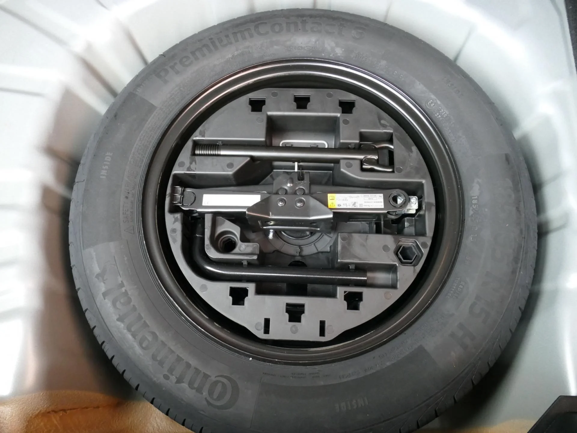 RENAULT CLIO - Miniature 29 sur 35 - Cliquer pour voir cette photo
