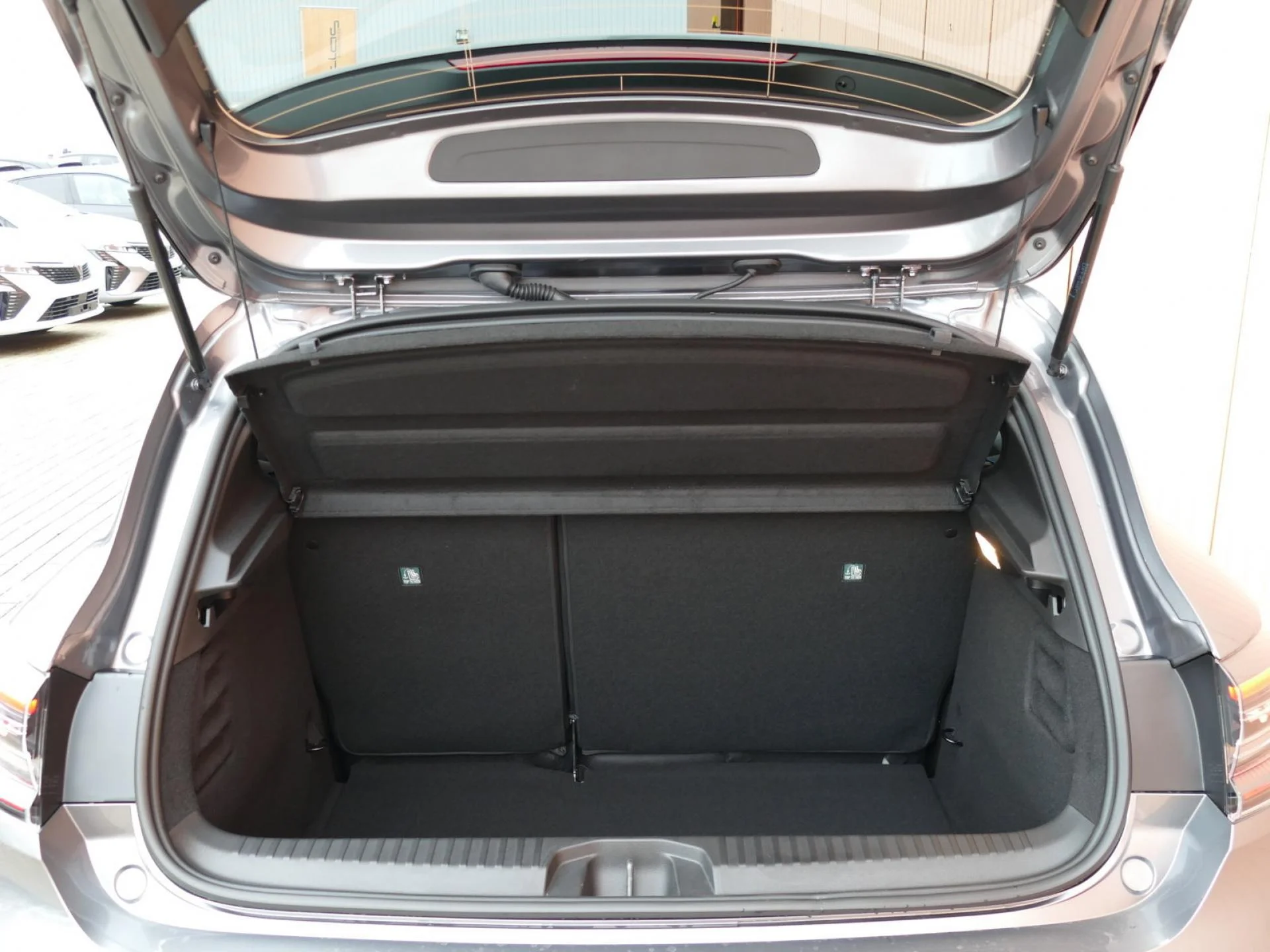 RENAULT CLIO - Miniature 10 sur 35 - Cliquer pour voir cette photo