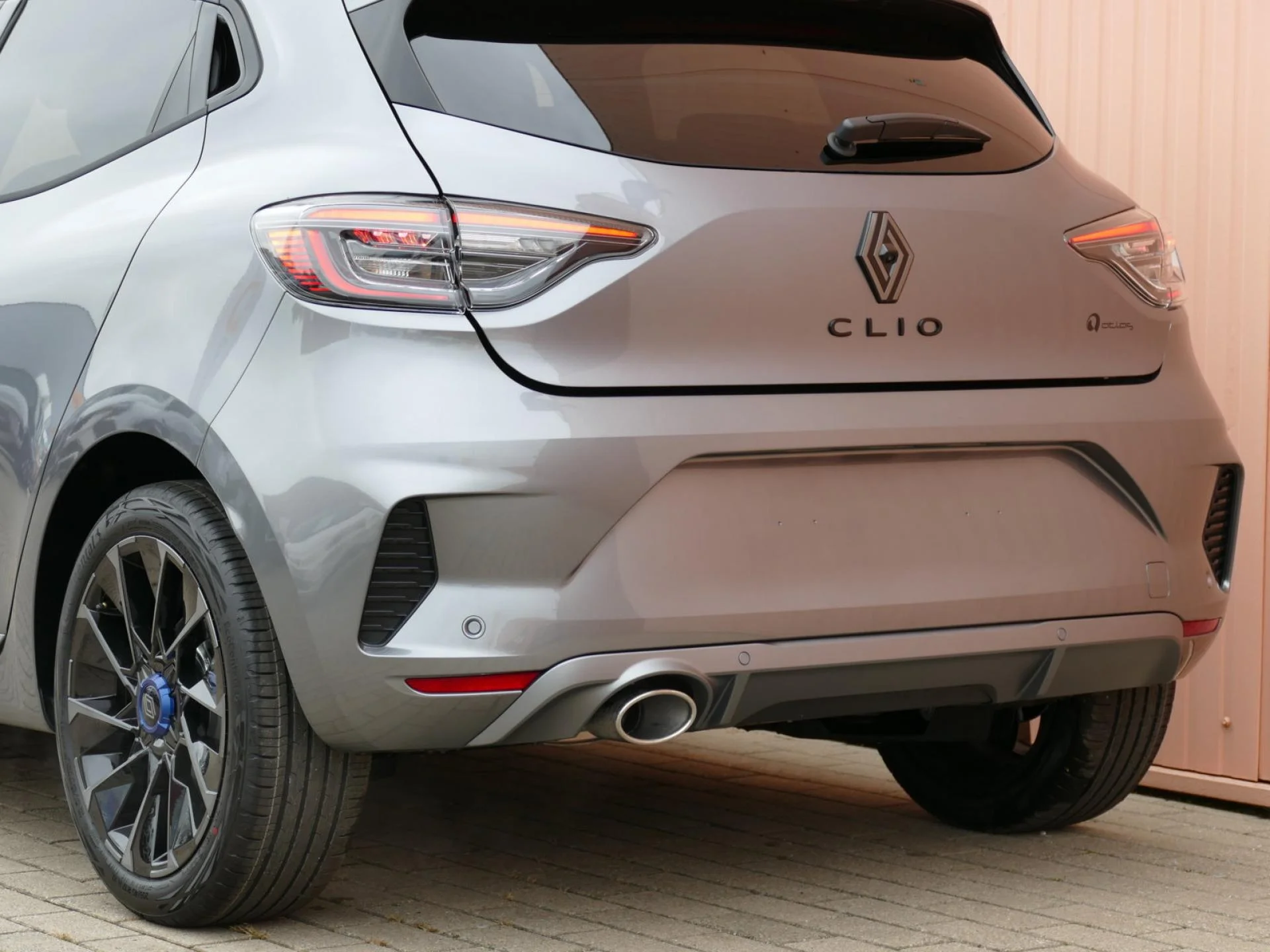RENAULT CLIO - Miniature 33 sur 35 - Cliquer pour voir cette photo