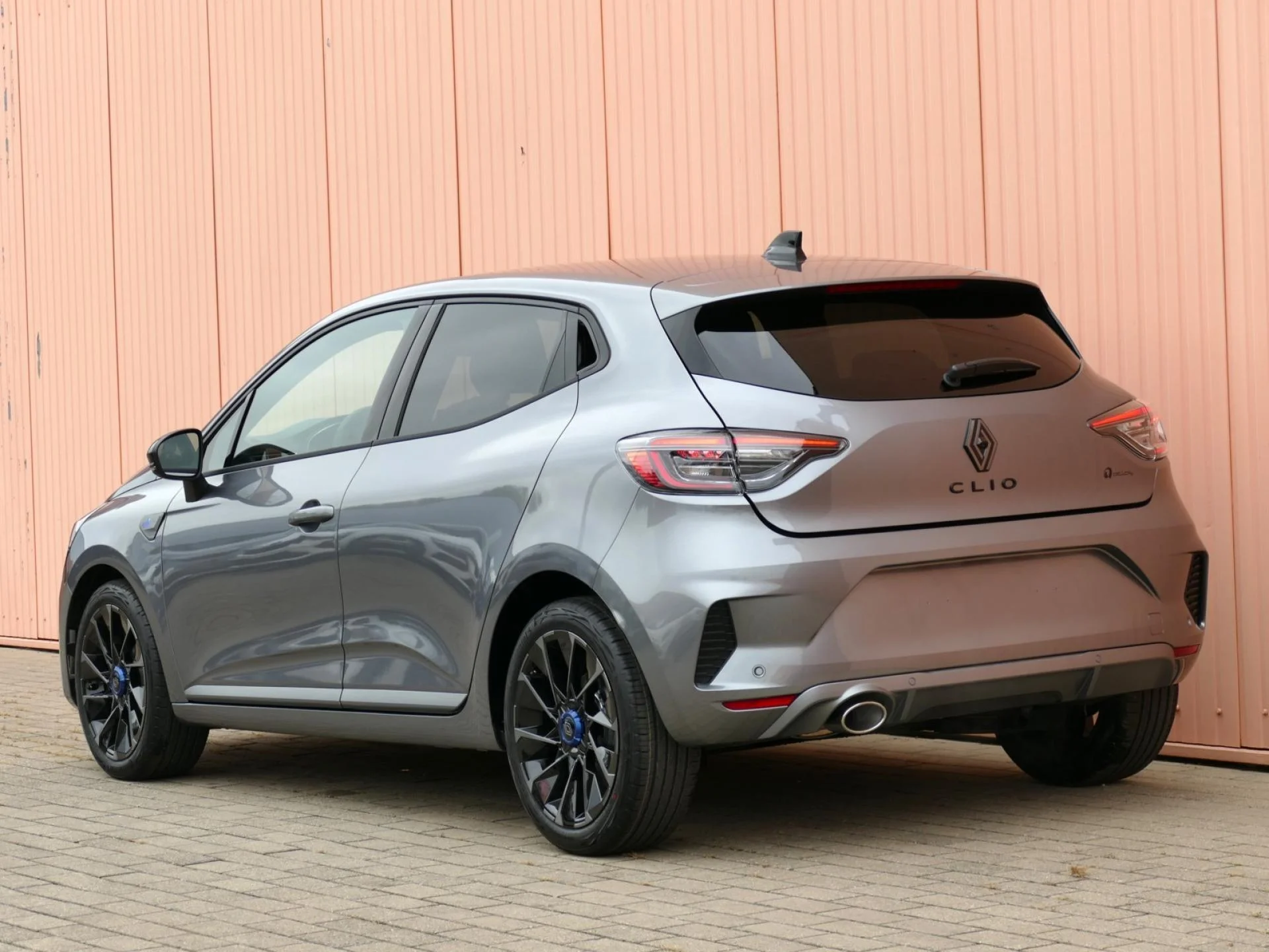 RENAULT CLIO - Miniature 5 sur 35 - Cliquer pour voir cette photo