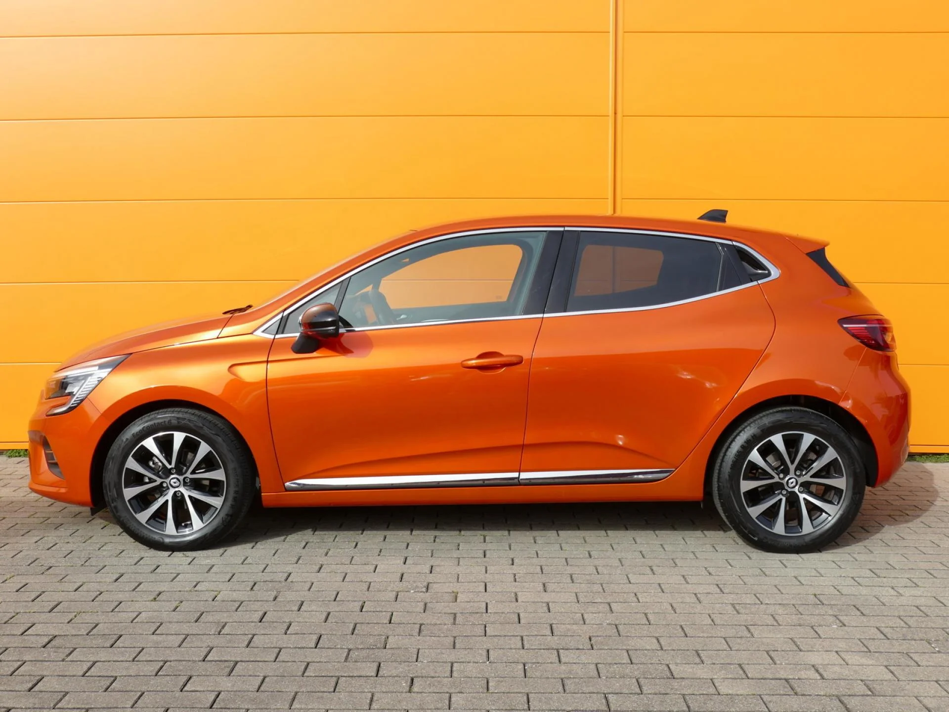 RENAULT CLIO - Miniature 3 sur 33 - Cliquer pour voir cette photo