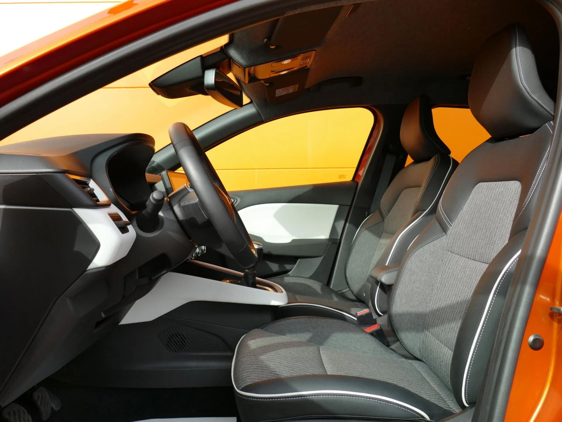 RENAULT CLIO - Miniature 6 sur 33 - Cliquer pour voir cette photo