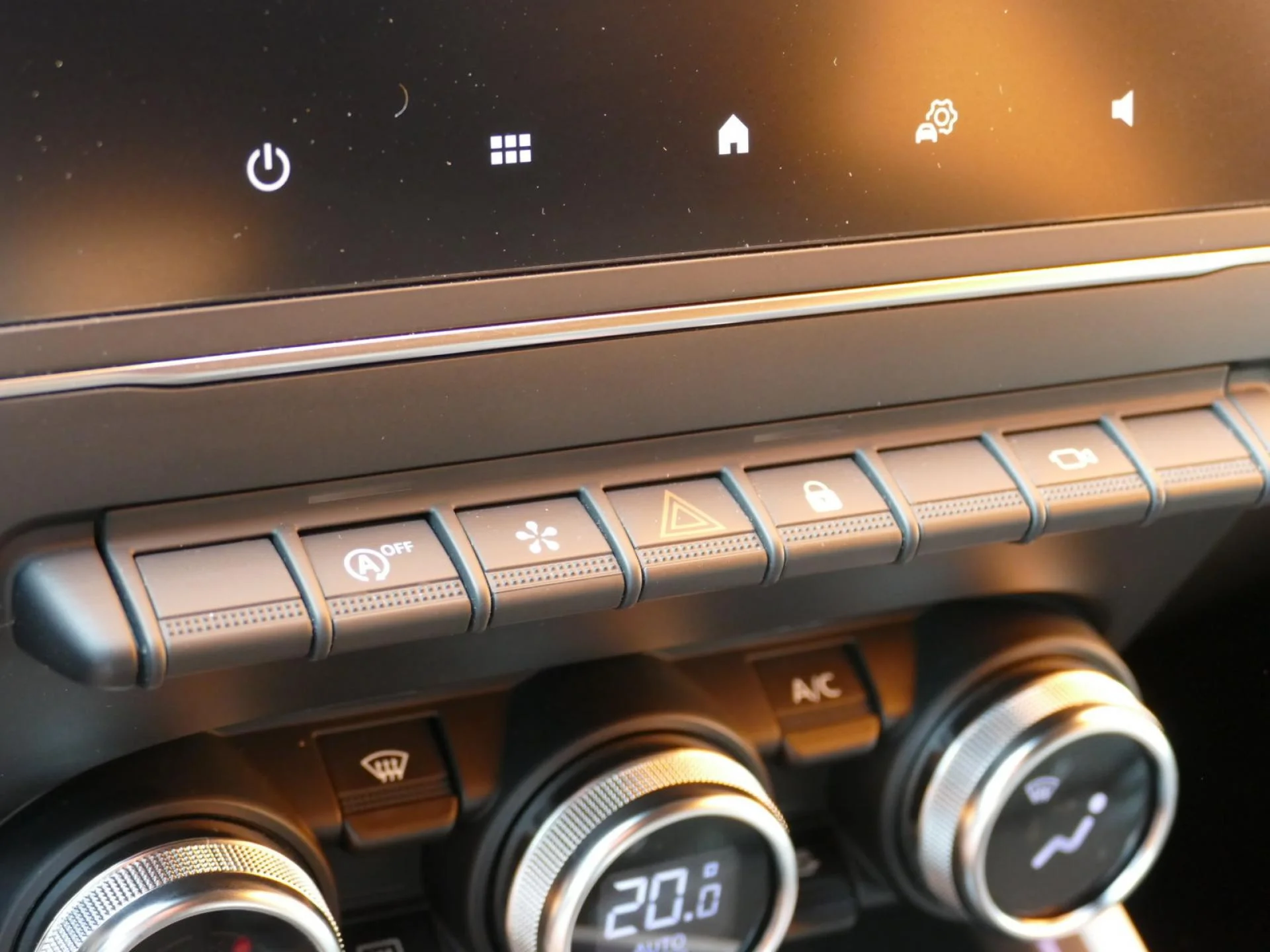 RENAULT CLIO - Miniature 20 sur 33 - Cliquer pour voir cette photo