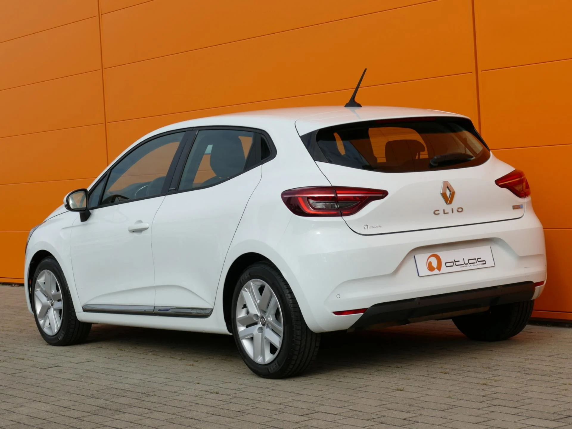 RENAULT CLIO - Miniature 4 sur 31 - Cliquer pour voir cette photo