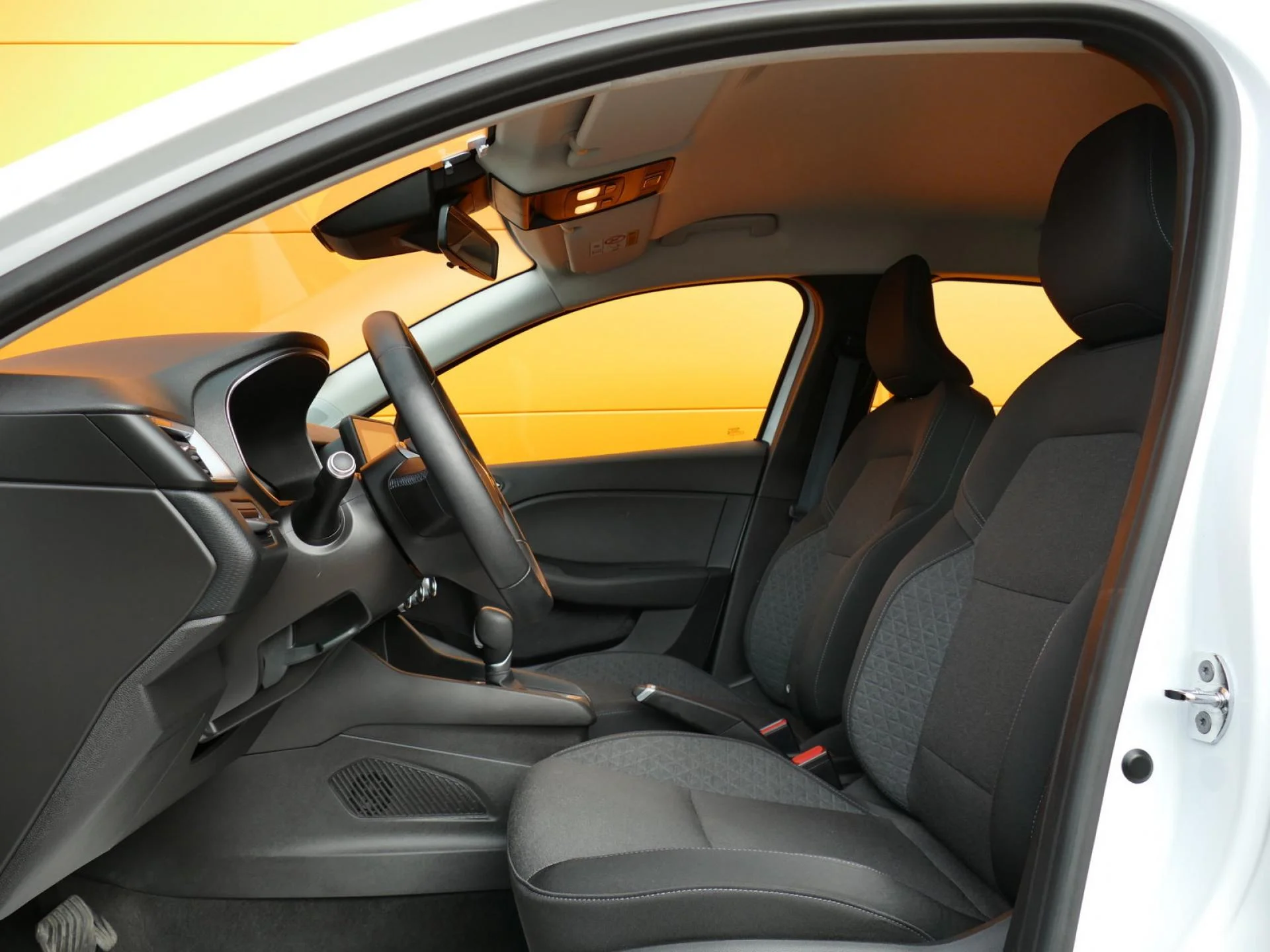 RENAULT CLIO - Miniature 6 sur 31 - Cliquer pour voir cette photo