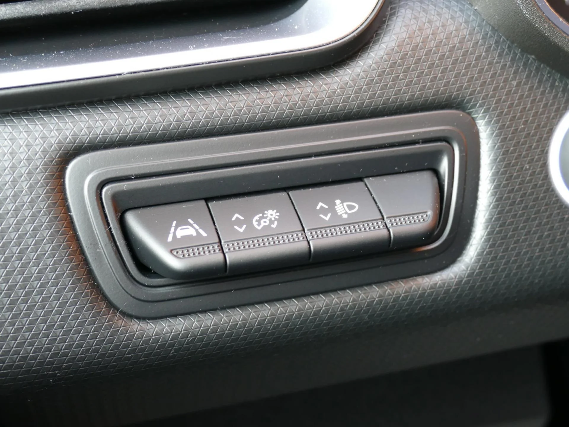 RENAULT CLIO - Miniature 17 sur 31 - Cliquer pour voir cette photo