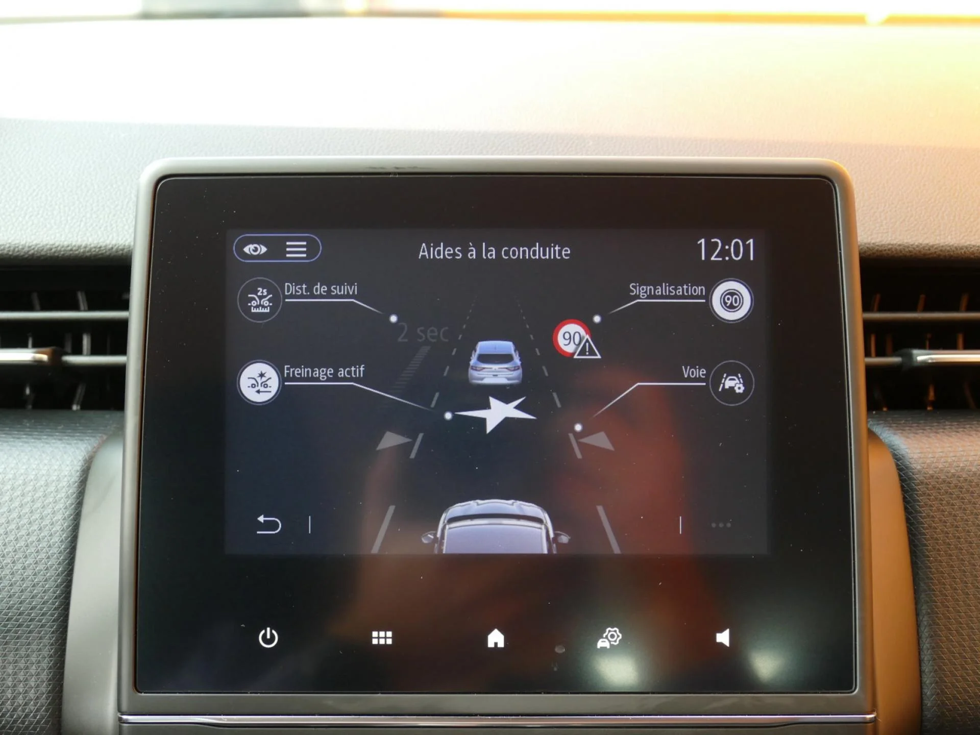 RENAULT CLIO - Miniature 11 sur 31 - Cliquer pour voir cette photo