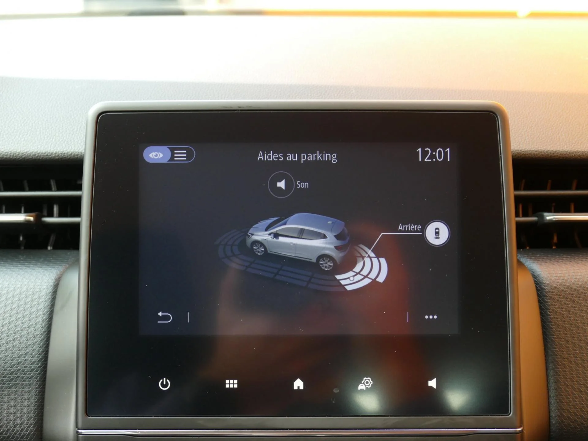 RENAULT CLIO - Miniature 12 sur 31 - Cliquer pour voir cette photo