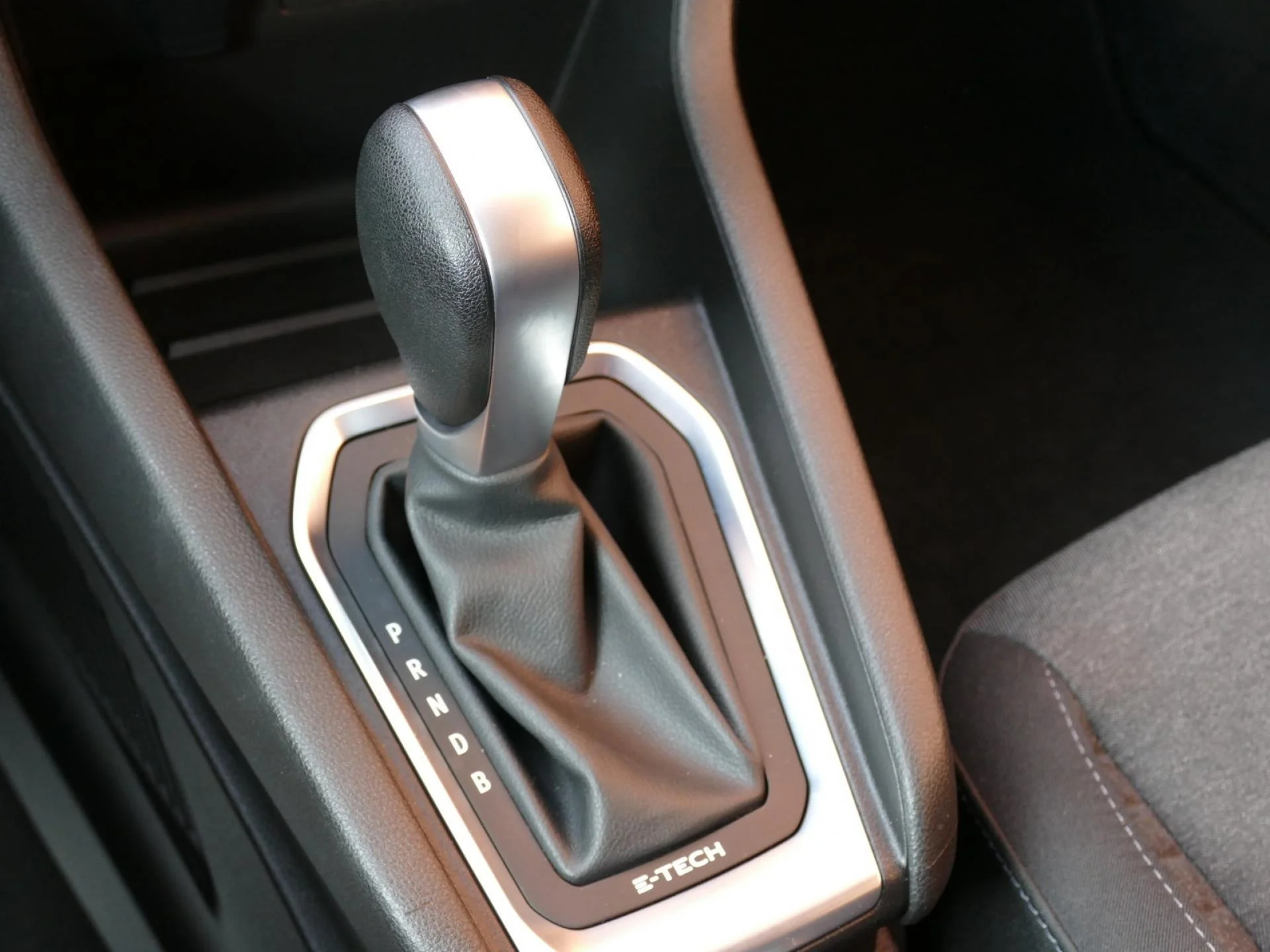 RENAULT CLIO - Miniature 18 sur 31 - Cliquer pour voir cette photo