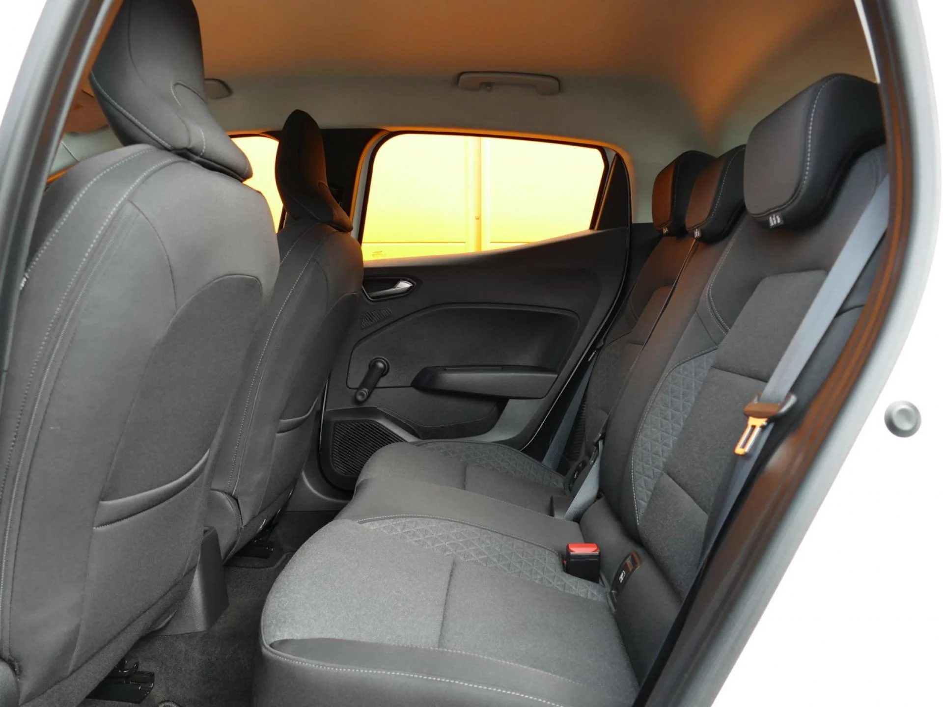 RENAULT CLIO - Miniature 7 sur 31 - Cliquer pour voir cette photo