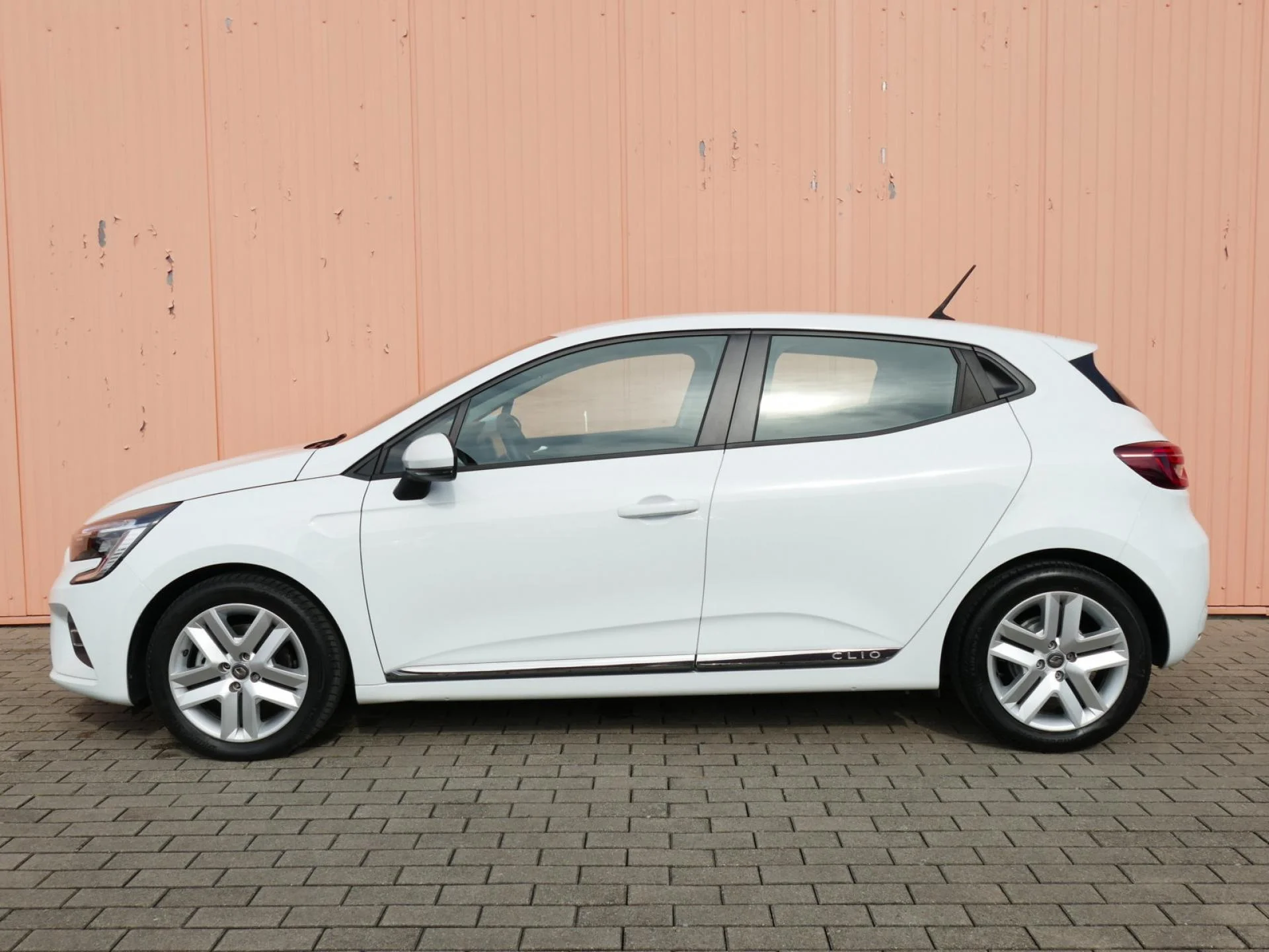 RENAULT CLIO - Miniature 3 sur 31 - Cliquer pour voir cette photo